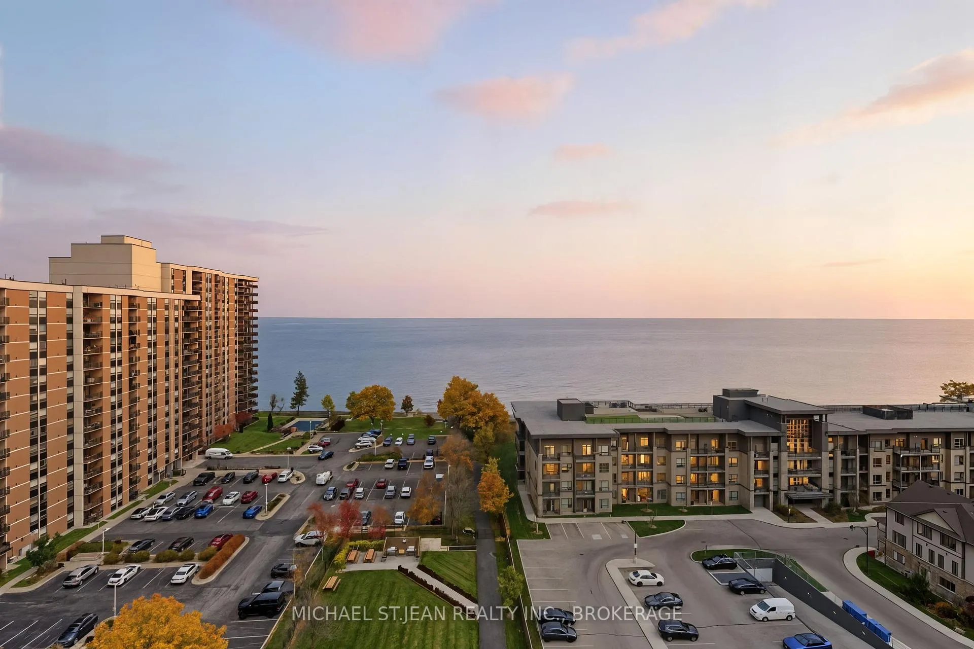 Photo 2 of Unit 1503, 301 Frances Avenue, Hamilton, Lakeshore — HOMEH