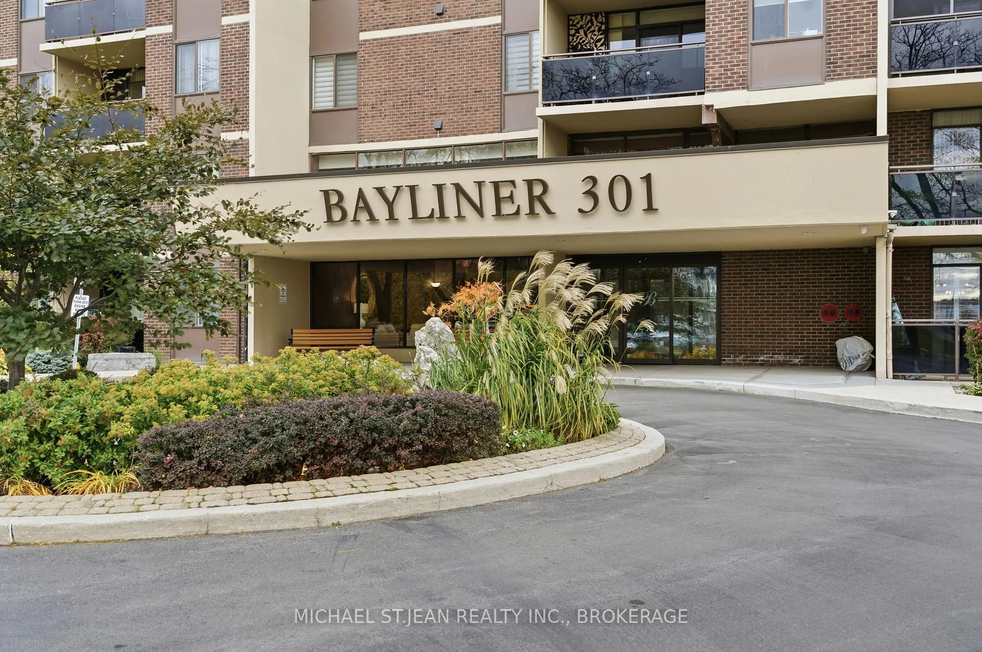 Photo 3 of Unit 1503, 301 Frances Avenue, Hamilton, Lakeshore — HOMEH