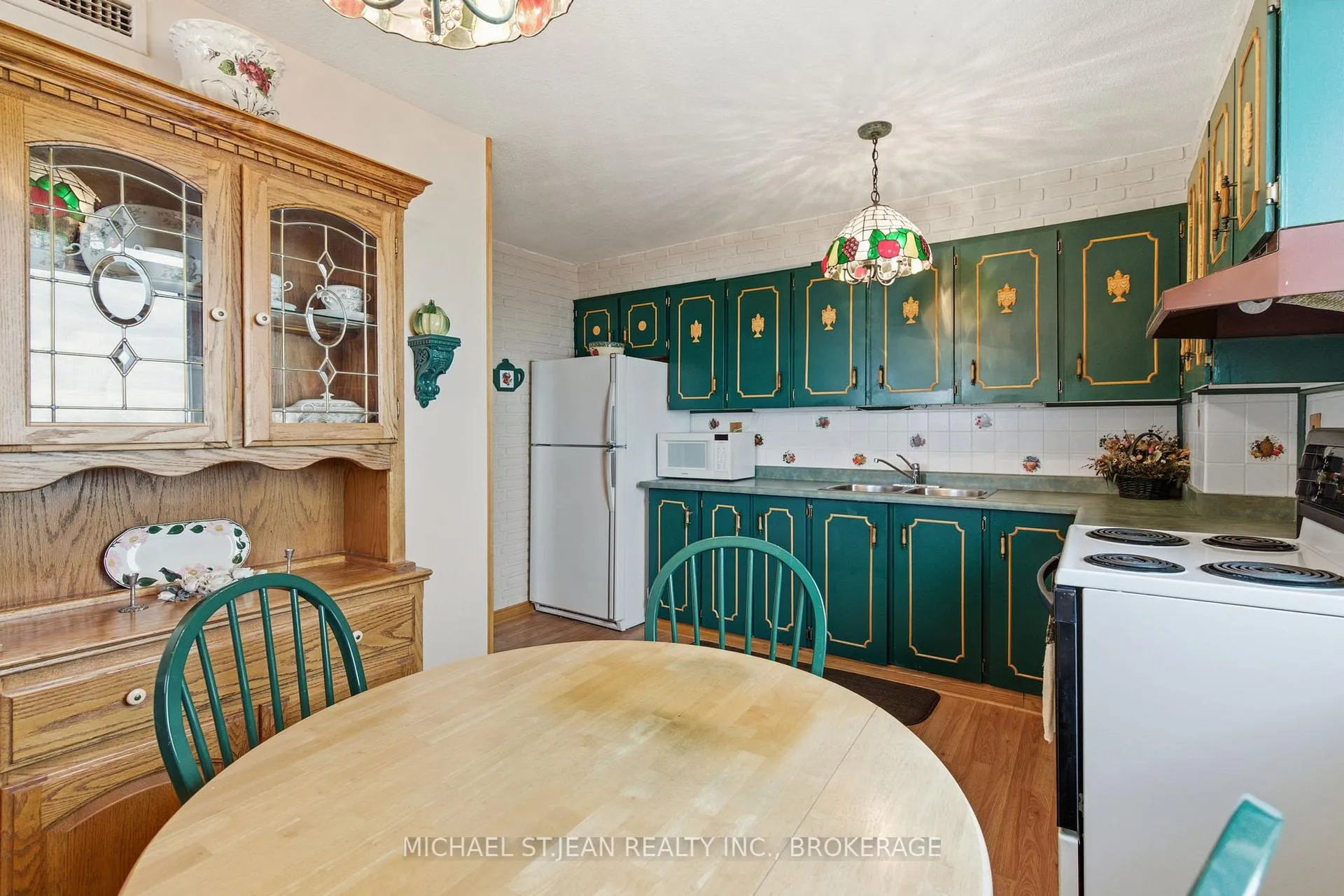 Photo 8 of Unit 1503, 301 Frances Avenue, Hamilton, Lakeshore — HOMEH