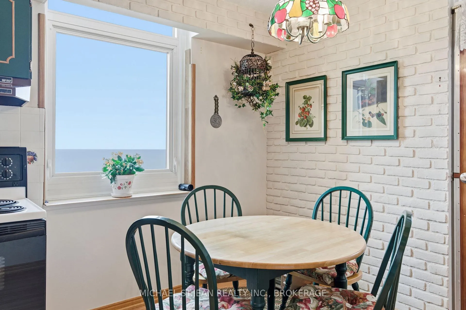 Photo 10 of Unit 1503, 301 Frances Avenue, Hamilton, Lakeshore — HOMEH
