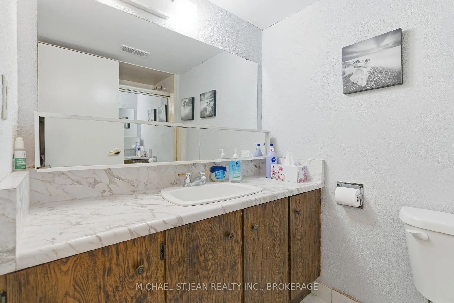 Photo 22 of Unit 1503, 301 Frances Avenue, Hamilton, Lakeshore — HOMEH