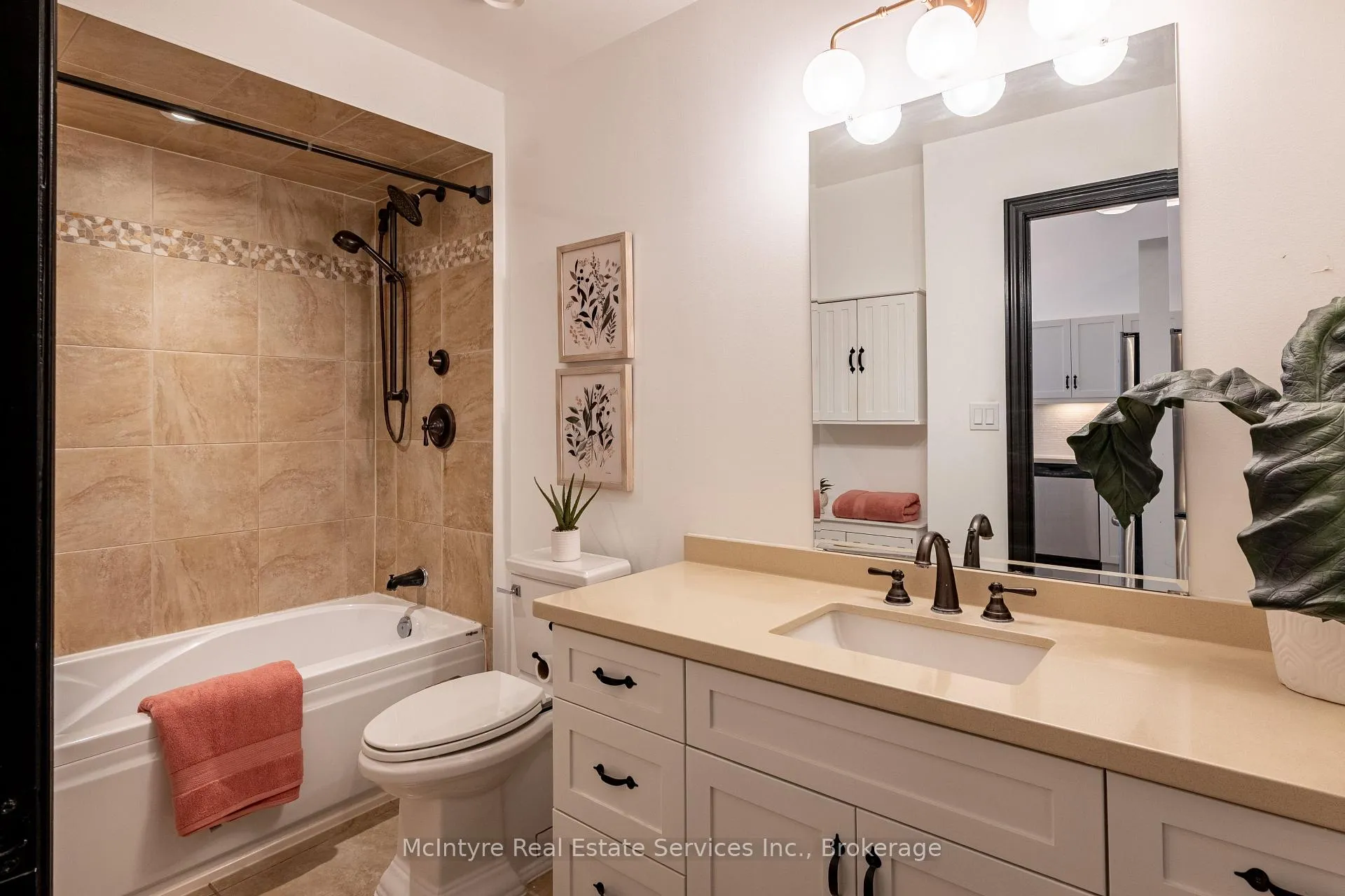 Photo 14 of 76B Cardigan Street, Guelph, Downtown — HOMEH