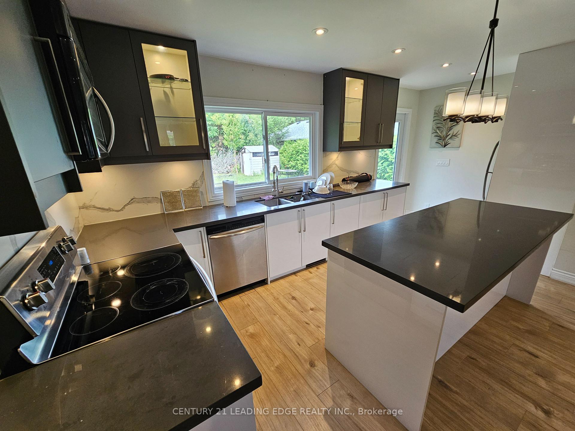 Photo 5 of 828 Norval Road, Georgina, Historic Lakeshore Communities — HOMEH