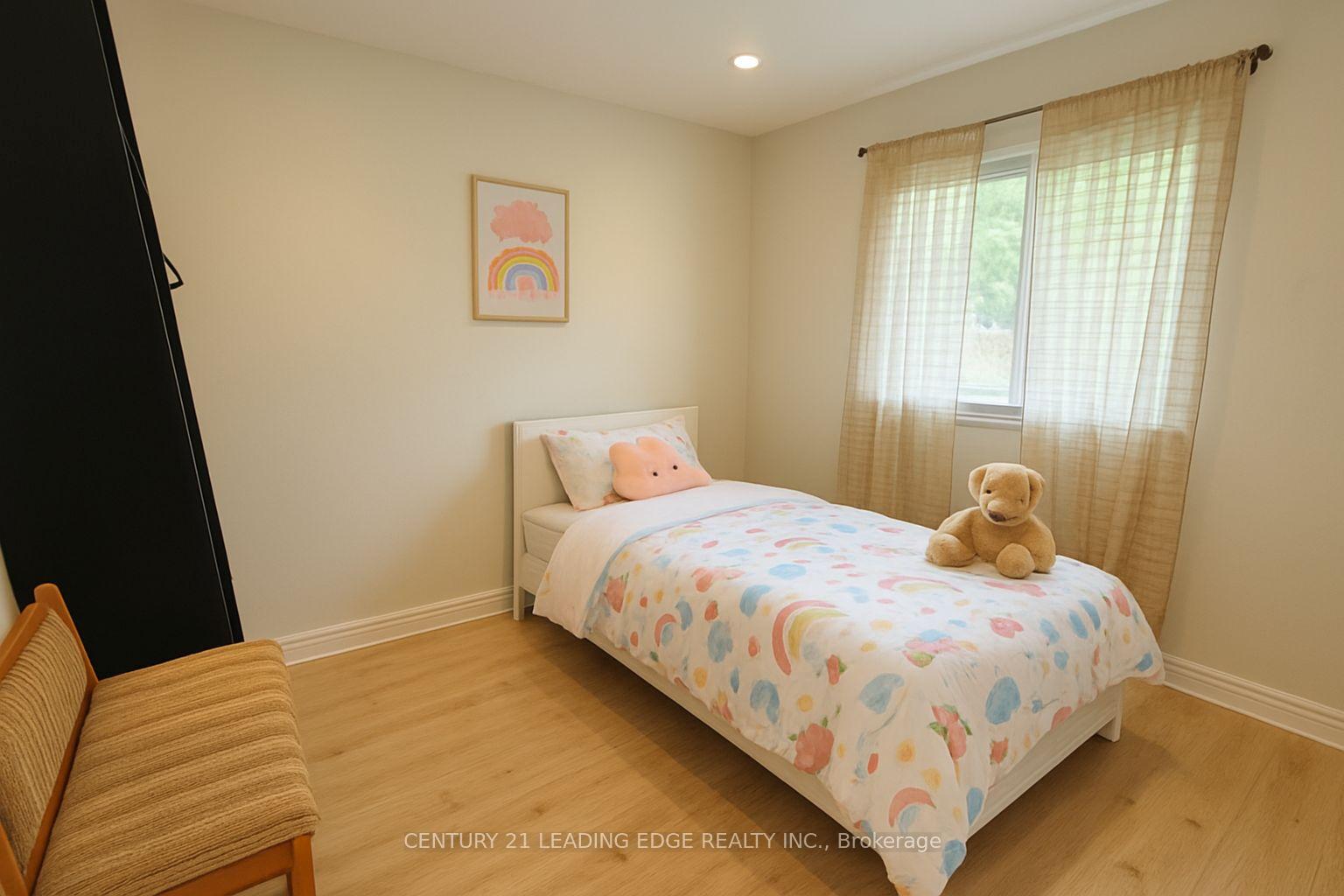 Photo 10 of 828 Norval Road, Georgina, Historic Lakeshore Communities — HOMEH