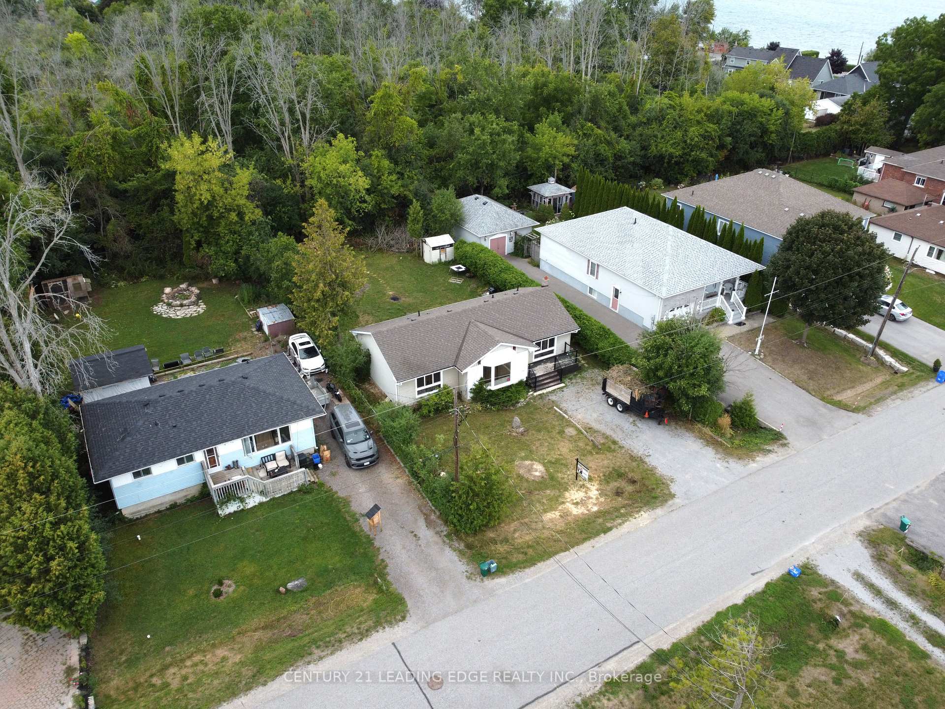 Photo 14 of 828 Norval Road, Georgina, Historic Lakeshore Communities — HOMEH