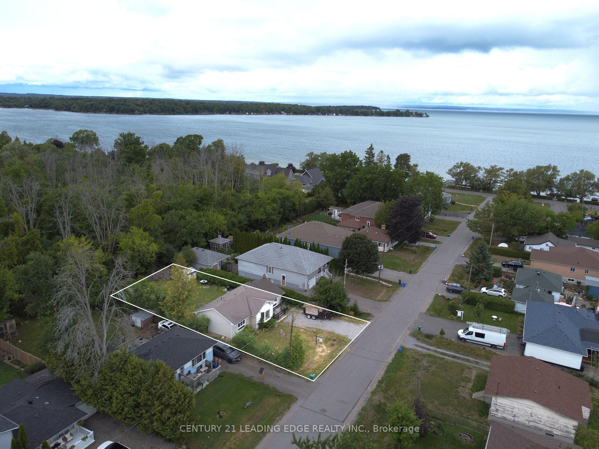 Photo 15 of 828 Norval Road, Georgina, Historic Lakeshore Communities — HOMEH