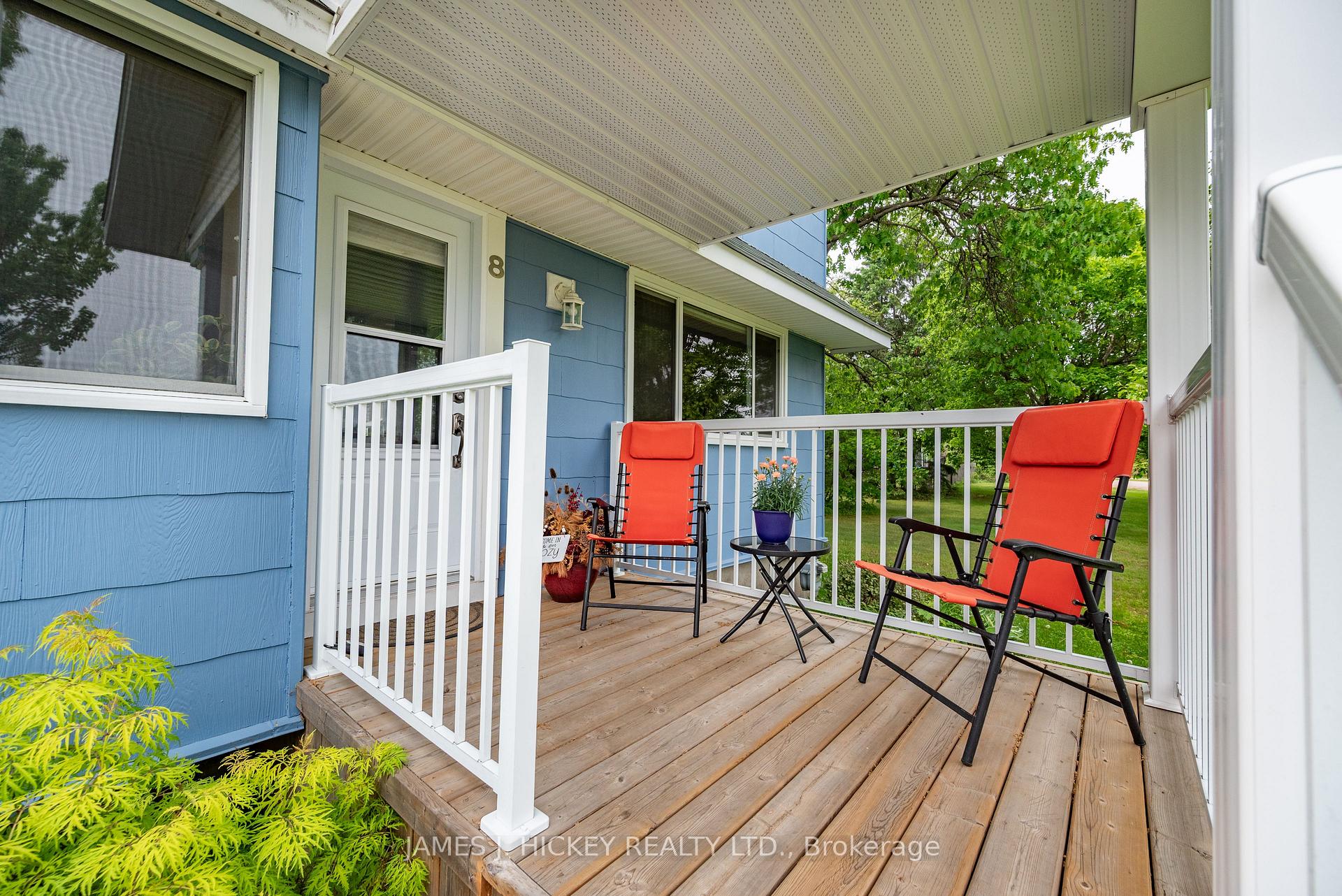 Photo 2 of 8 Mountain View Crescent, Deep River, Deep River — HOMEH
