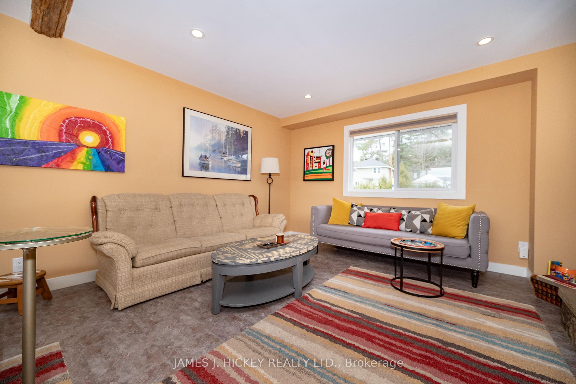 Photo 5 of 8 Mountain View Crescent, Deep River, Deep River — HOMEH