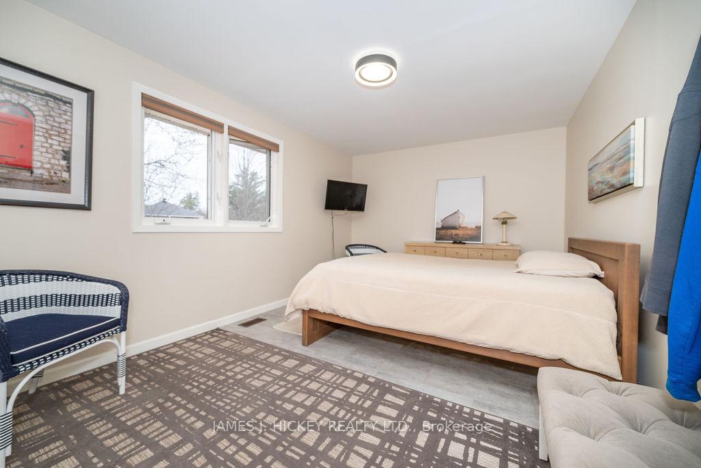 Photo 16 of 8 Mountain View Crescent, Deep River, Deep River — HOMEH