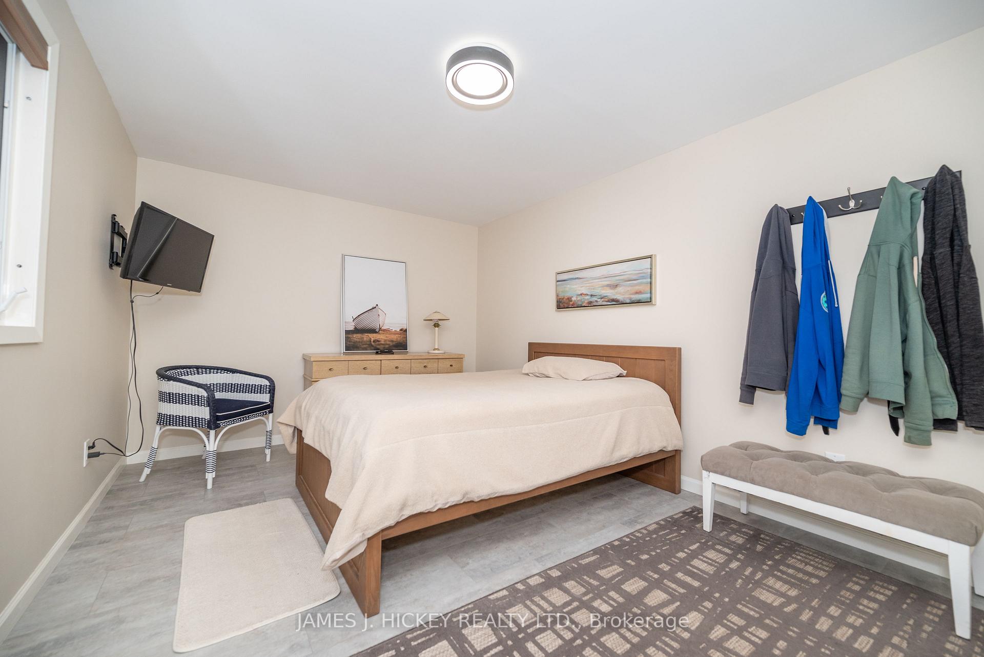 Photo 18 of 8 Mountain View Crescent, Deep River, Deep River — HOMEH