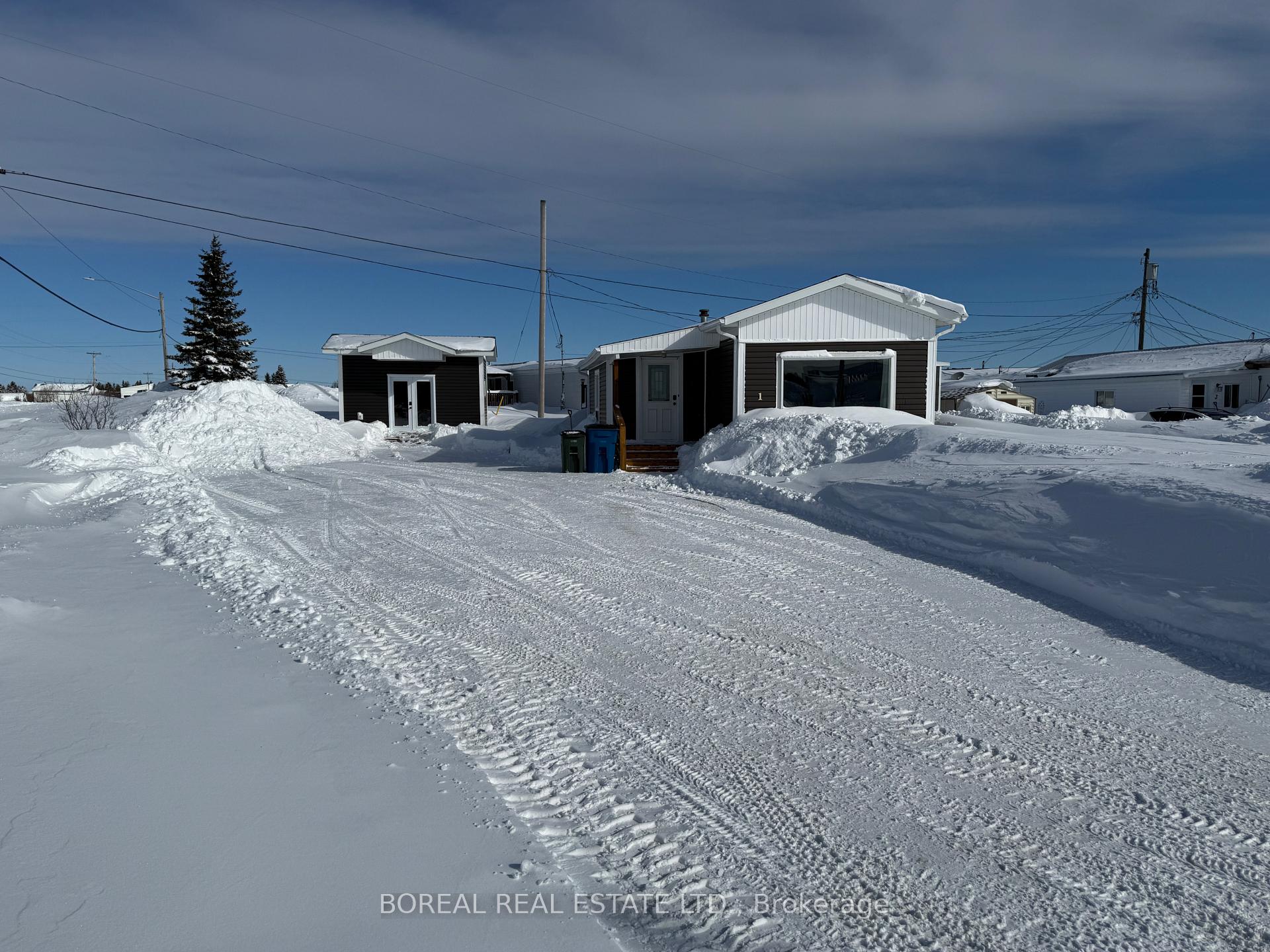 Photo 1 of 1 King Street, Cochrane — HOMEH
