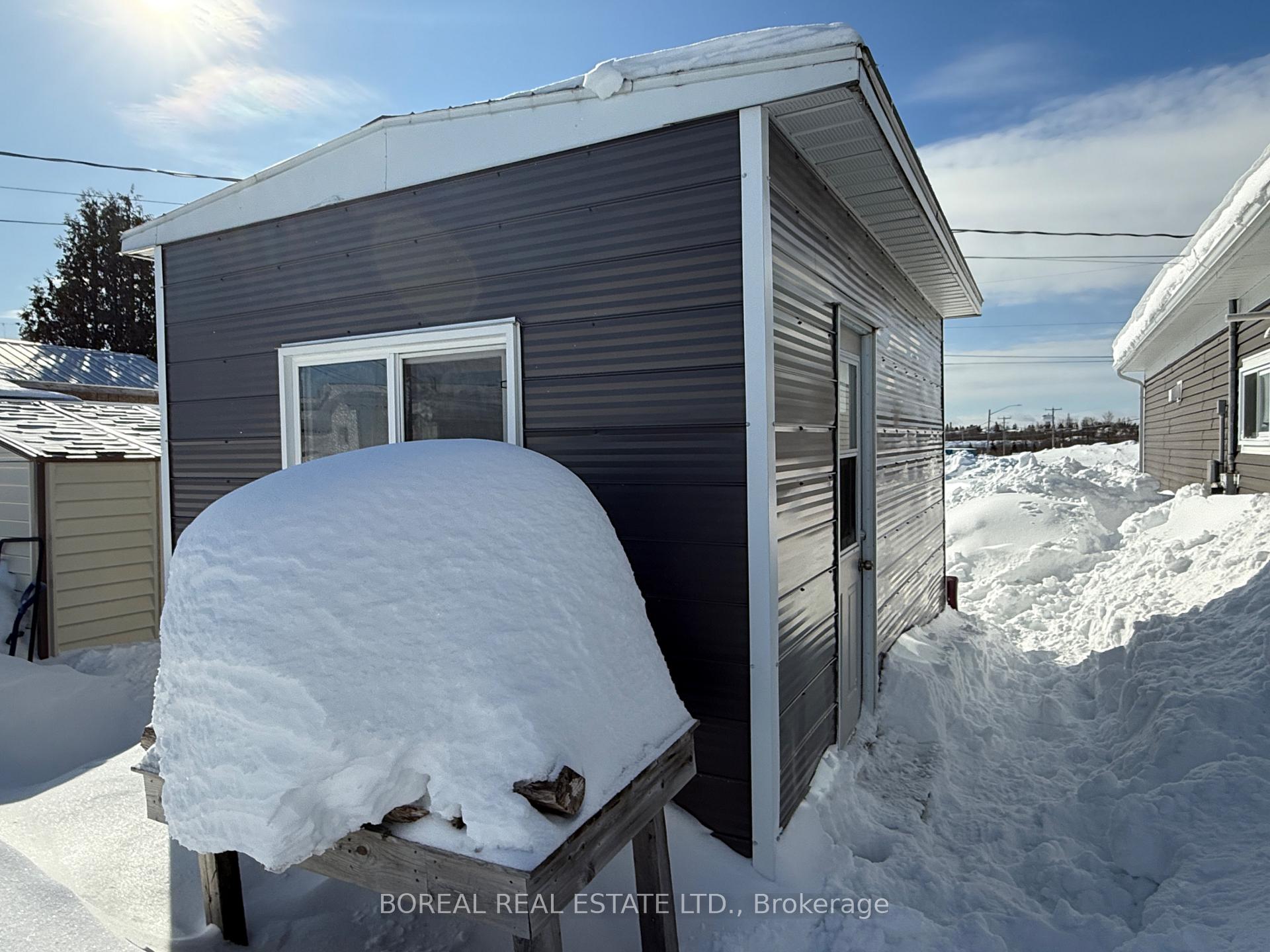 Photo 11 of 1 King Street, Cochrane — HOMEH