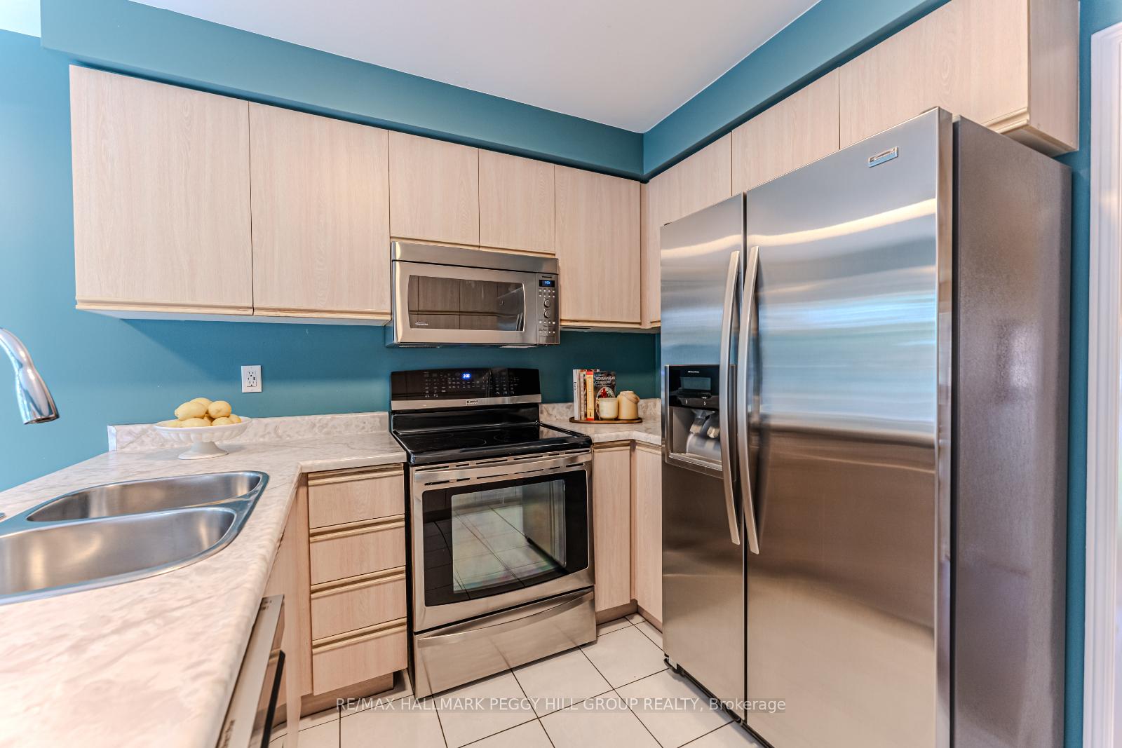 Photo 3 of 109 Brown Street, Barrie, Holly — HOMEH