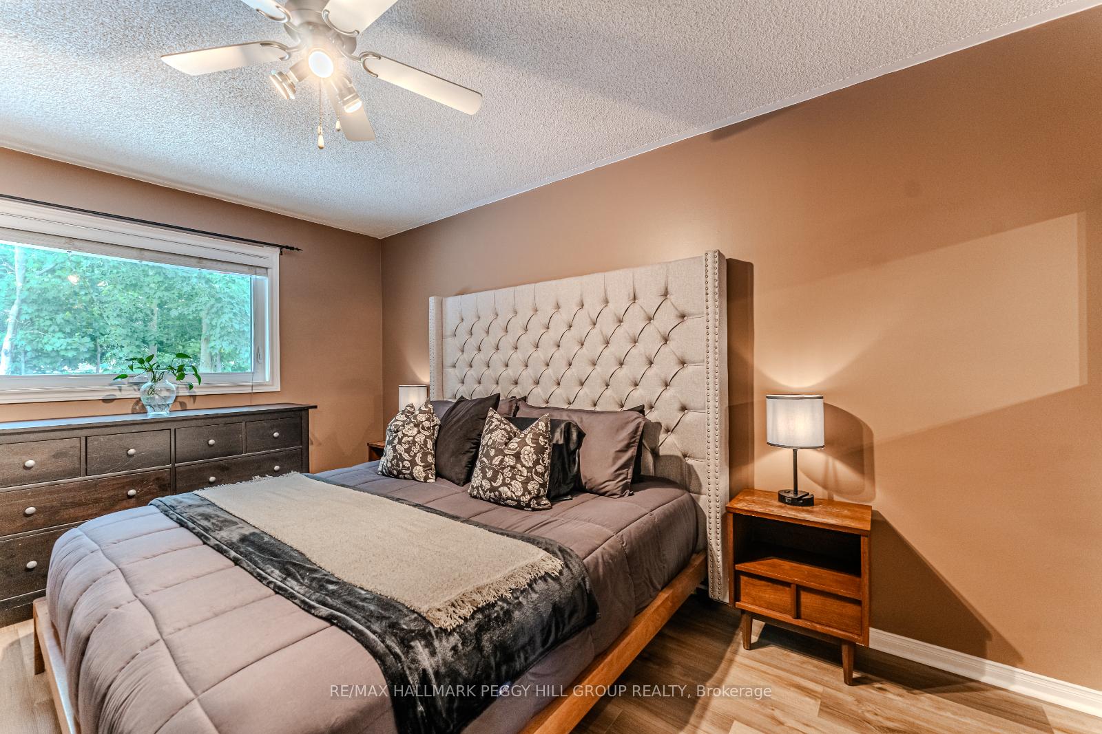 Photo 6 of 109 Brown Street, Barrie, Holly — HOMEH