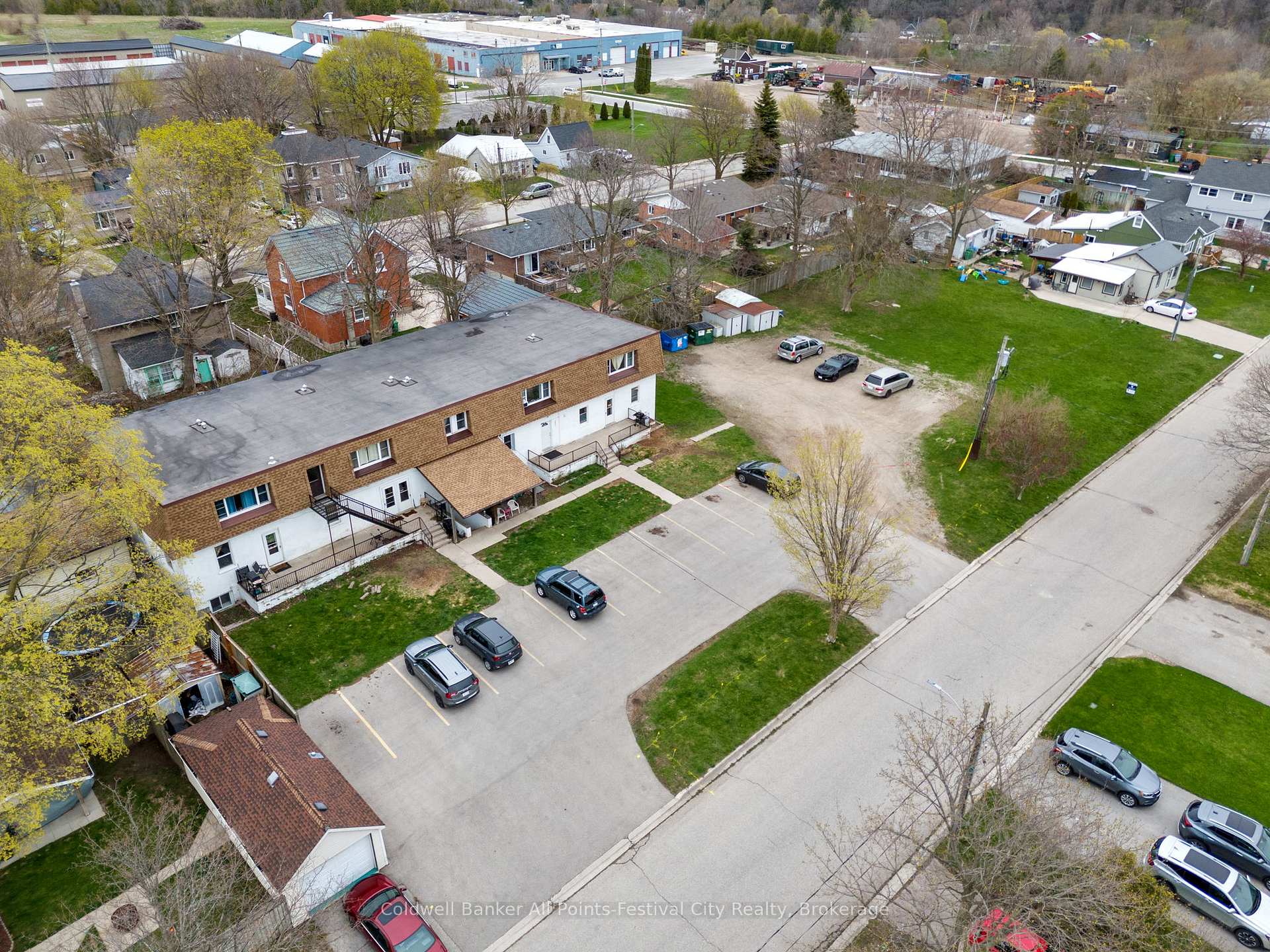Photo 11 of 151 Bruce Street E, Goderich, Goderich (Town) — HOMEH