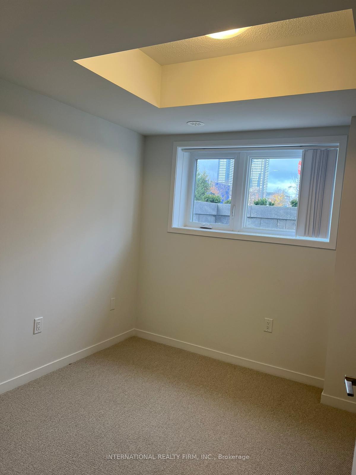 Photo 8 of Unit 267, 150 Honeycrisp Crescent, Vaughan, Vaughan Corporate Centre — HOMEH