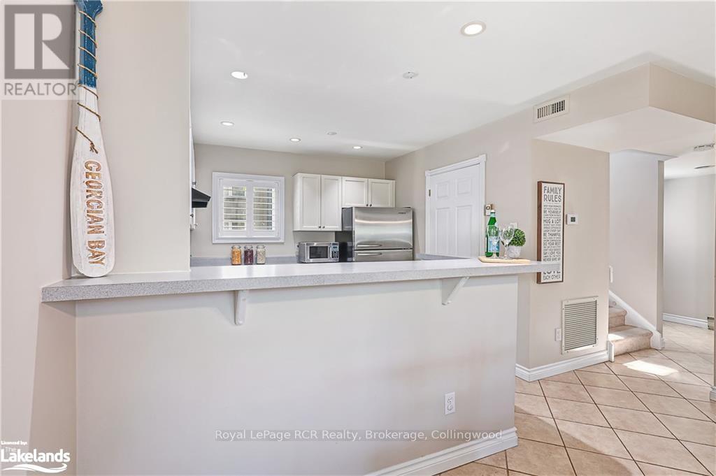 Photo 6 of 402 Mariners Way, Collingwood — HOMEH