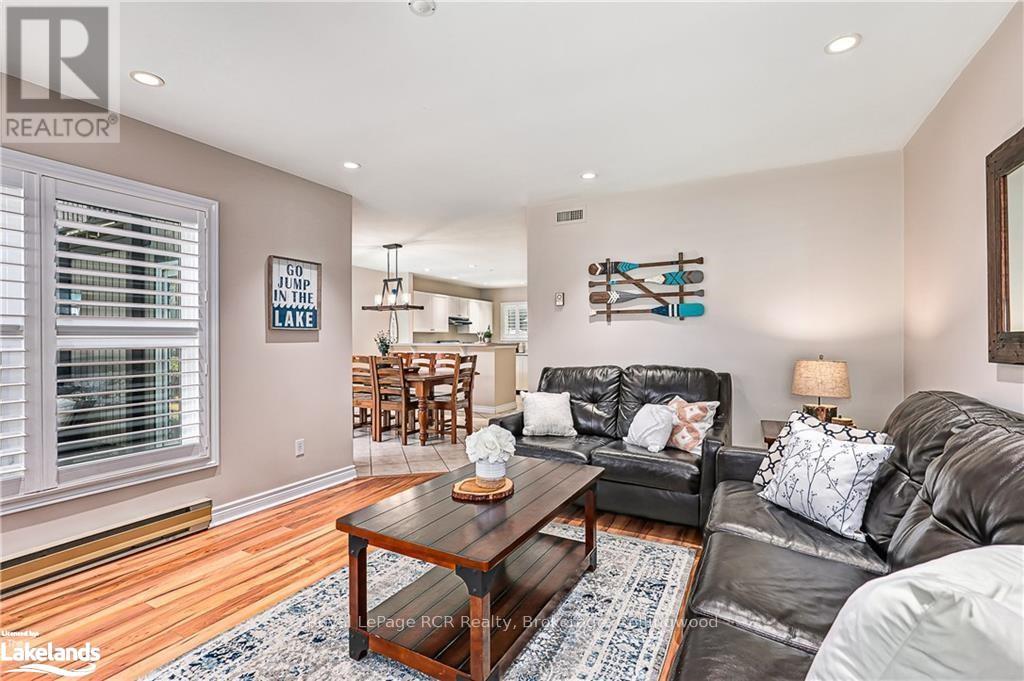 Photo 14 of 402 Mariners Way, Collingwood — HOMEH