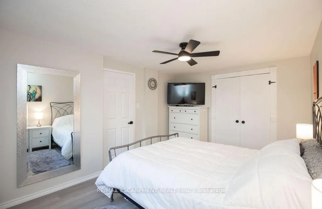 Photo 11 of 138 Victor Boulevard, Hamilton, Greeningdon — HOMEH