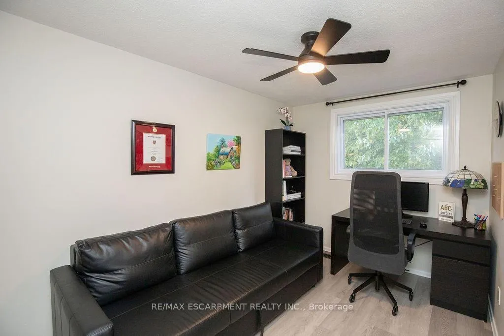 Photo 14 of 138 Victor Boulevard, Hamilton, Greeningdon — HOMEH