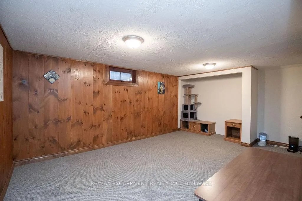 Photo 16 of 138 Victor Boulevard, Hamilton, Greeningdon — HOMEH
