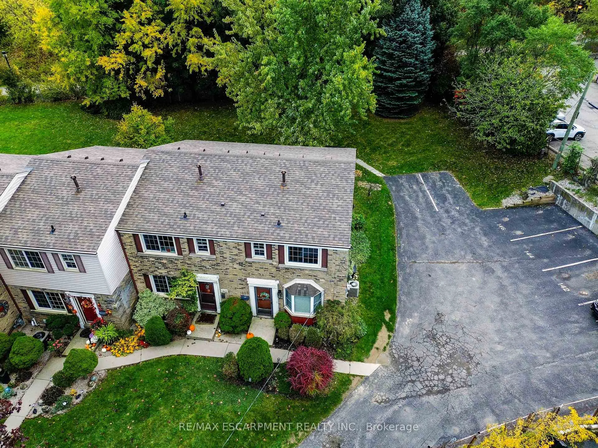 Photo 24 of 138 Victor Boulevard, Hamilton, Greeningdon — HOMEH