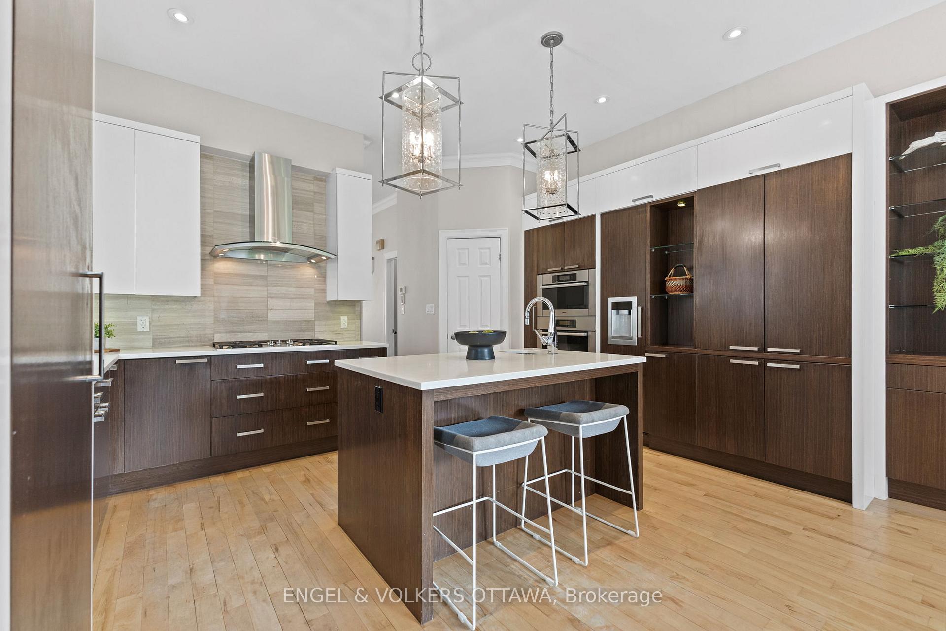 Photo 8 of Unit A, 120 Drummond Street, Ottawa, Ottawa East — HOMEH