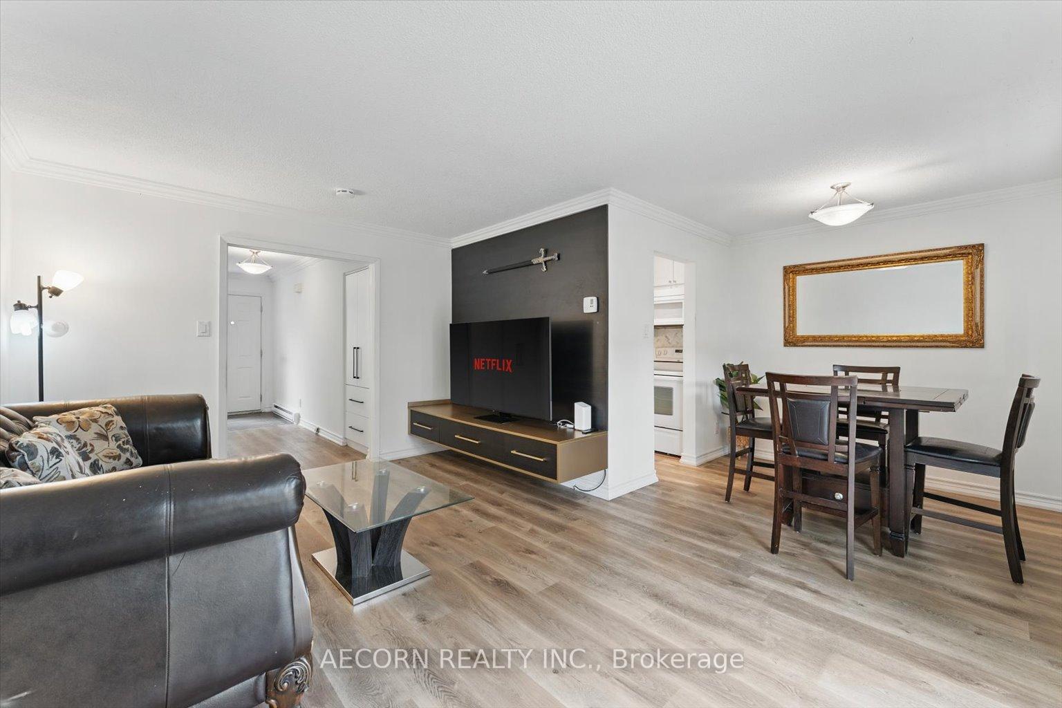 Photo 8 of 20 Harper Way, Markham, Aileen-Willowbrook — HOMEH
