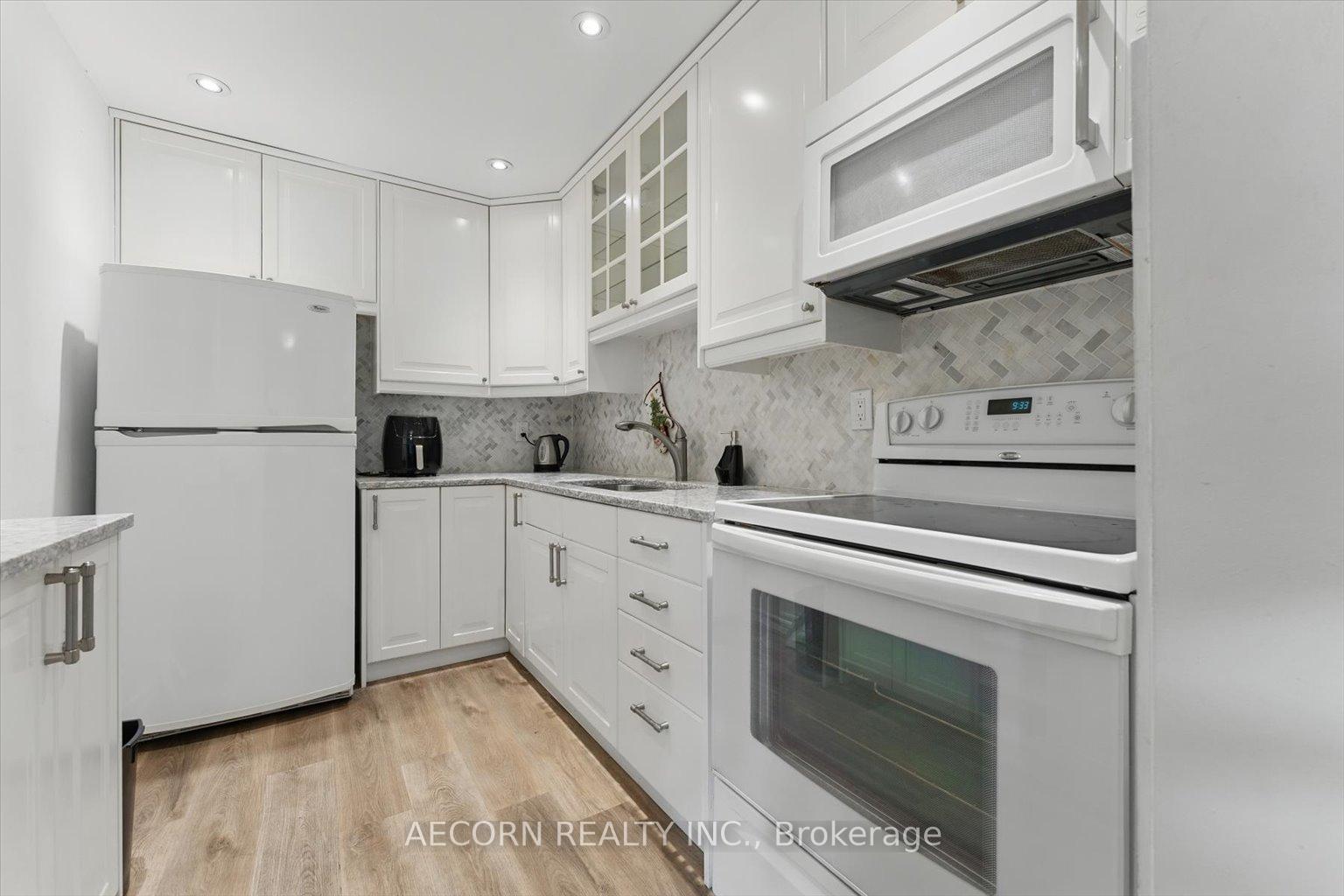 Photo 14 of 20 Harper Way, Markham, Aileen-Willowbrook — HOMEH