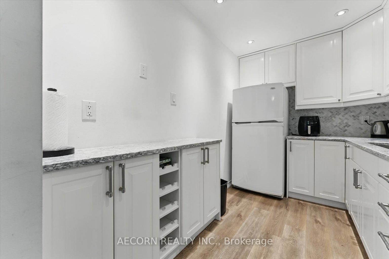 Photo 15 of 20 Harper Way, Markham, Aileen-Willowbrook — HOMEH