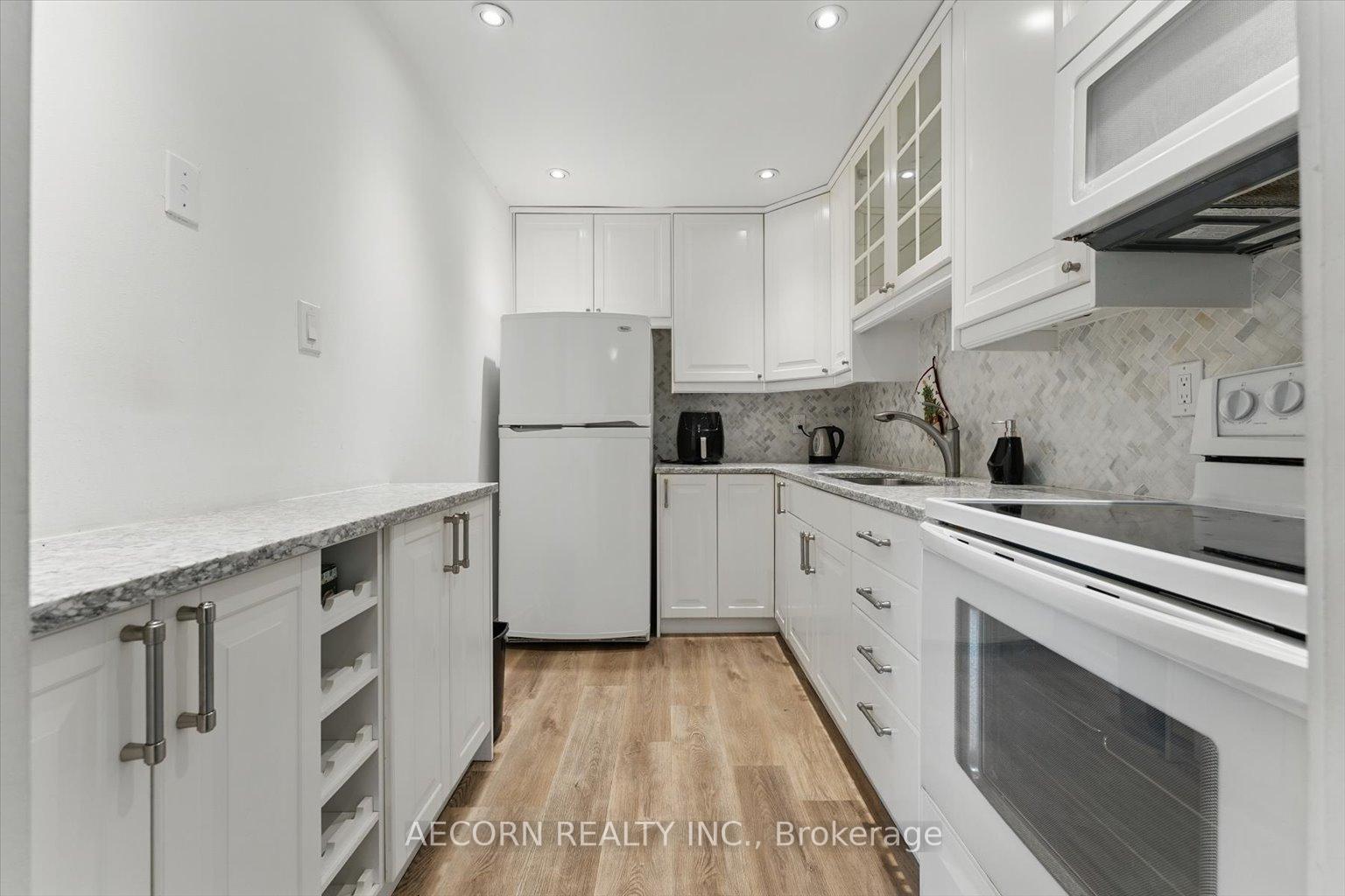 Photo 16 of 20 Harper Way, Markham, Aileen-Willowbrook — HOMEH