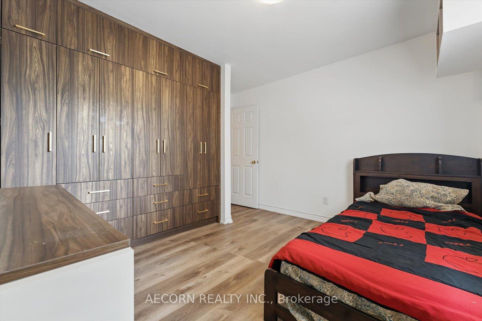 Photo 24 of 20 Harper Way, Markham, Aileen-Willowbrook — HOMEH