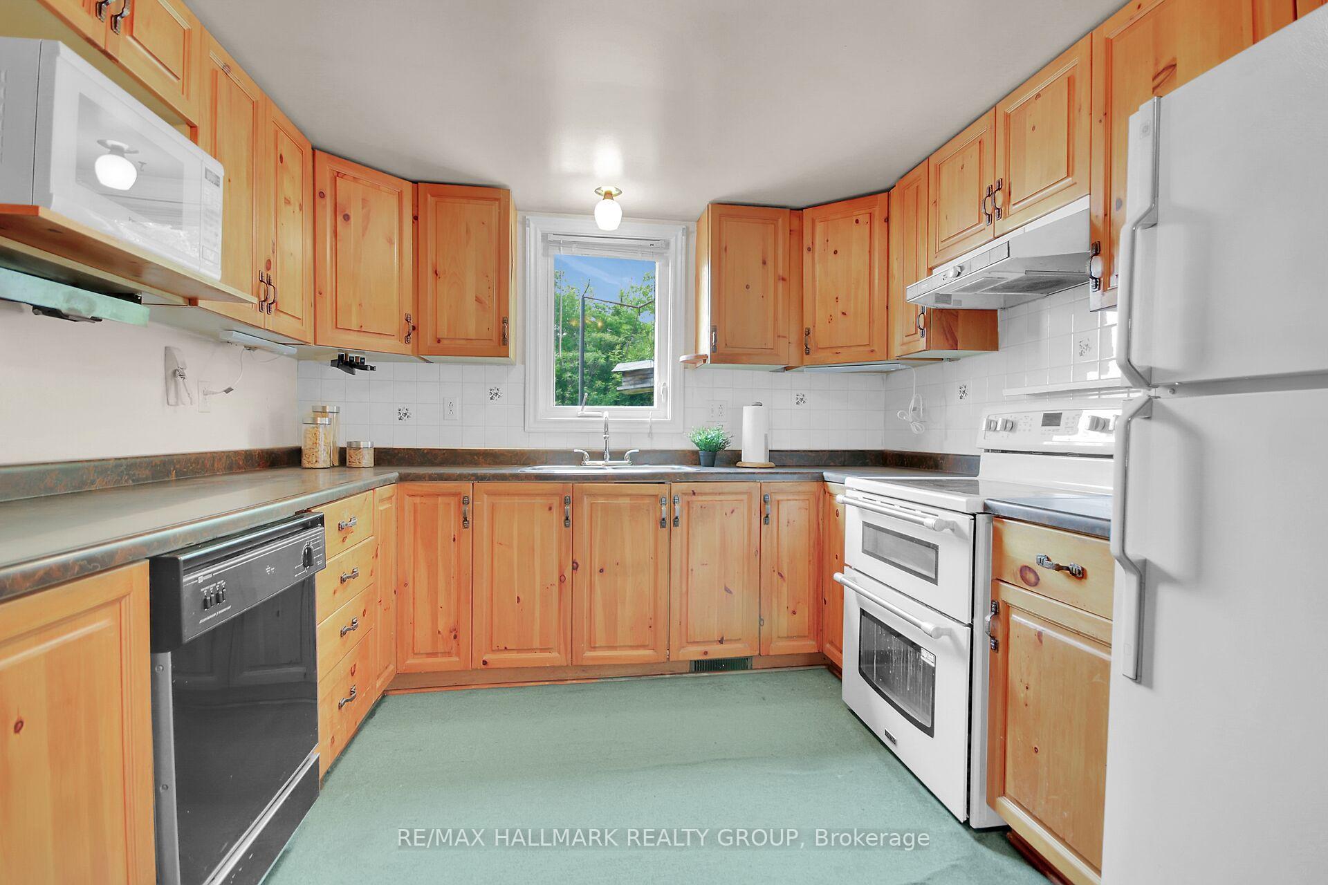 Photo 3 of 4240 Carp Road, Ottawa, Huntley Ward (North East) — HOMEH