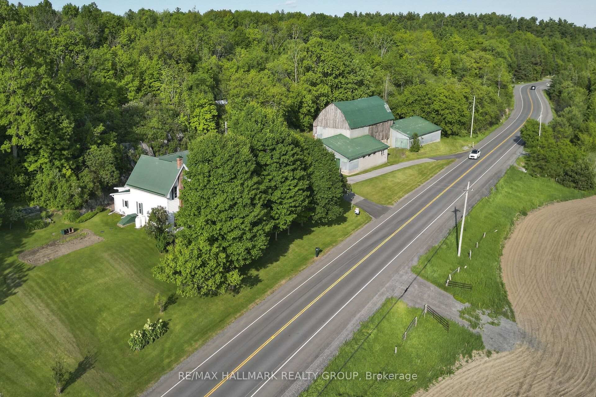 Photo 34 of 4240 Carp Road, Ottawa, Huntley Ward (North East) — HOMEH