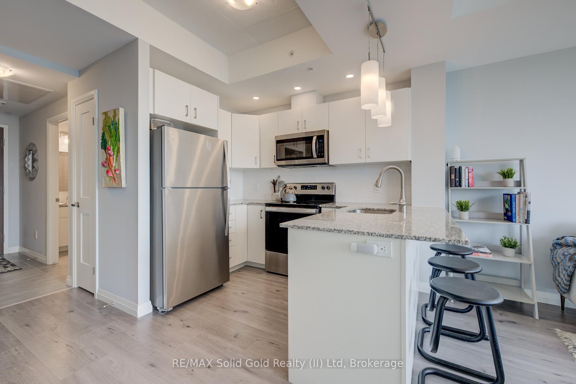 Photo 5 of Unit 1504, 108 Garment Street, Kitchener — HOMEH