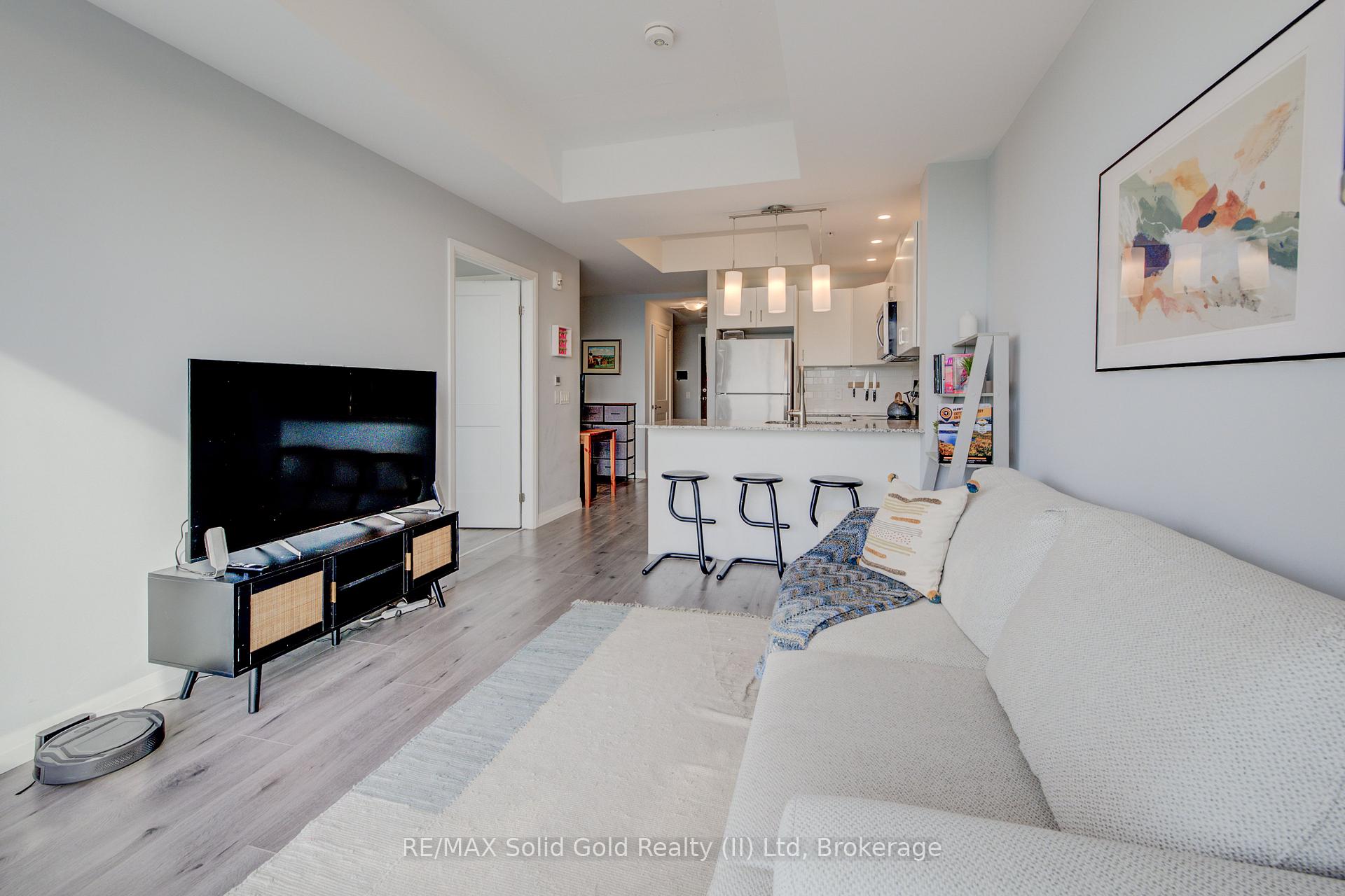 Photo 8 of Unit 1504, 108 Garment Street, Kitchener — HOMEH