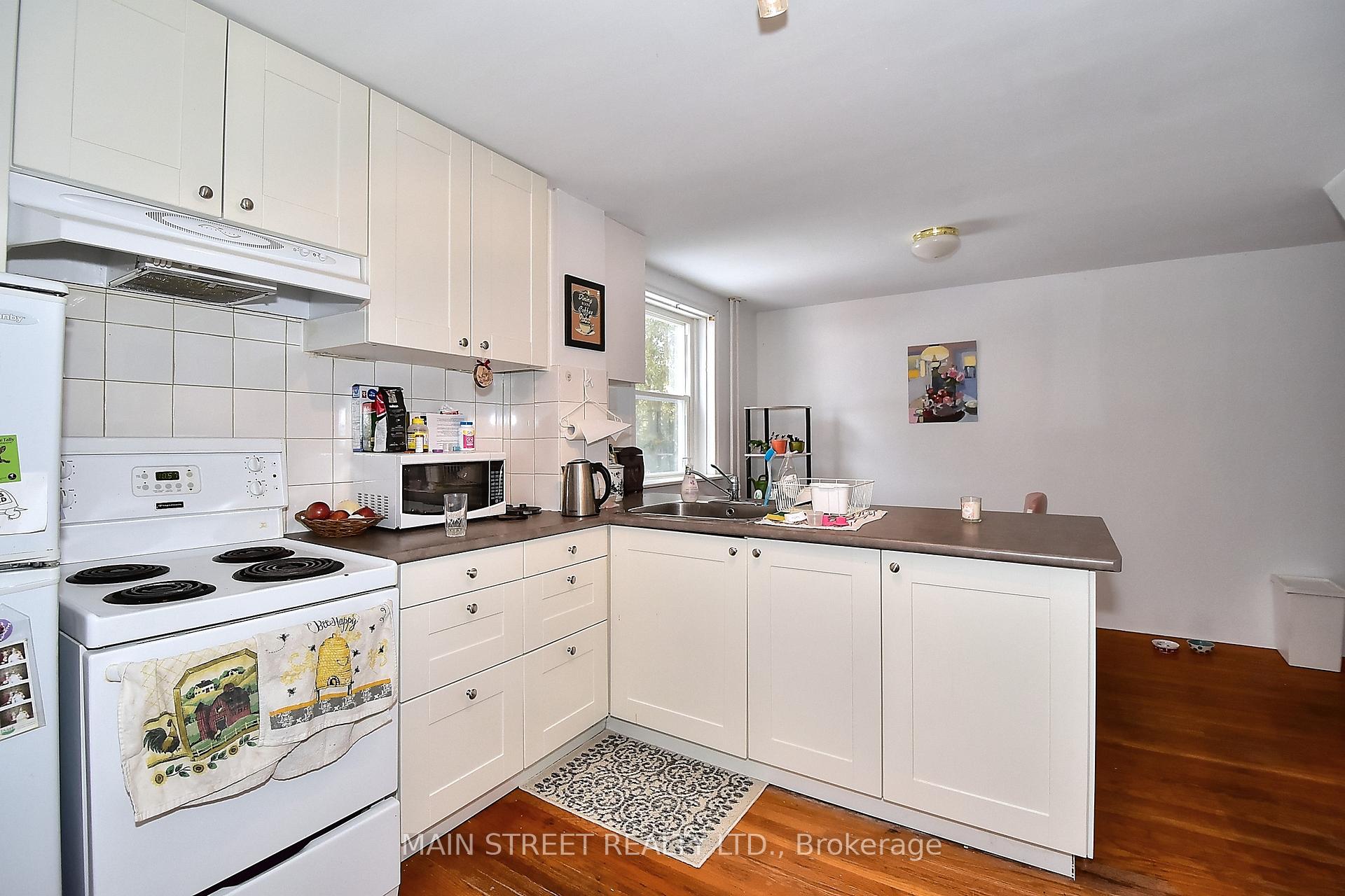 Photo 13 of 88 Spruce Street, Aurora, Aurora Village — HOMEH