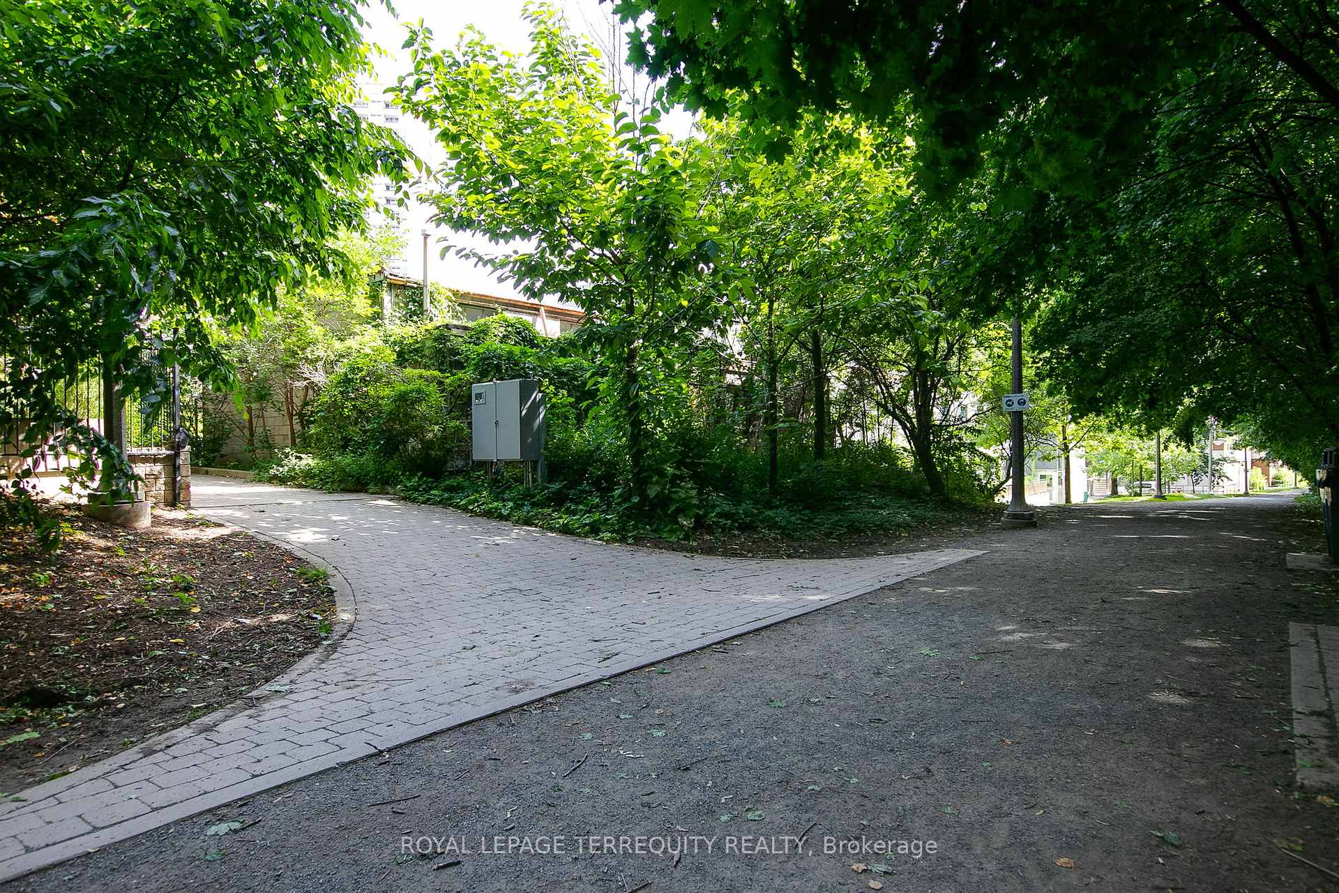 Photo 38 of Unit 501, 253 Merton Street, Toronto, Mount Pleasant West — HOMEH