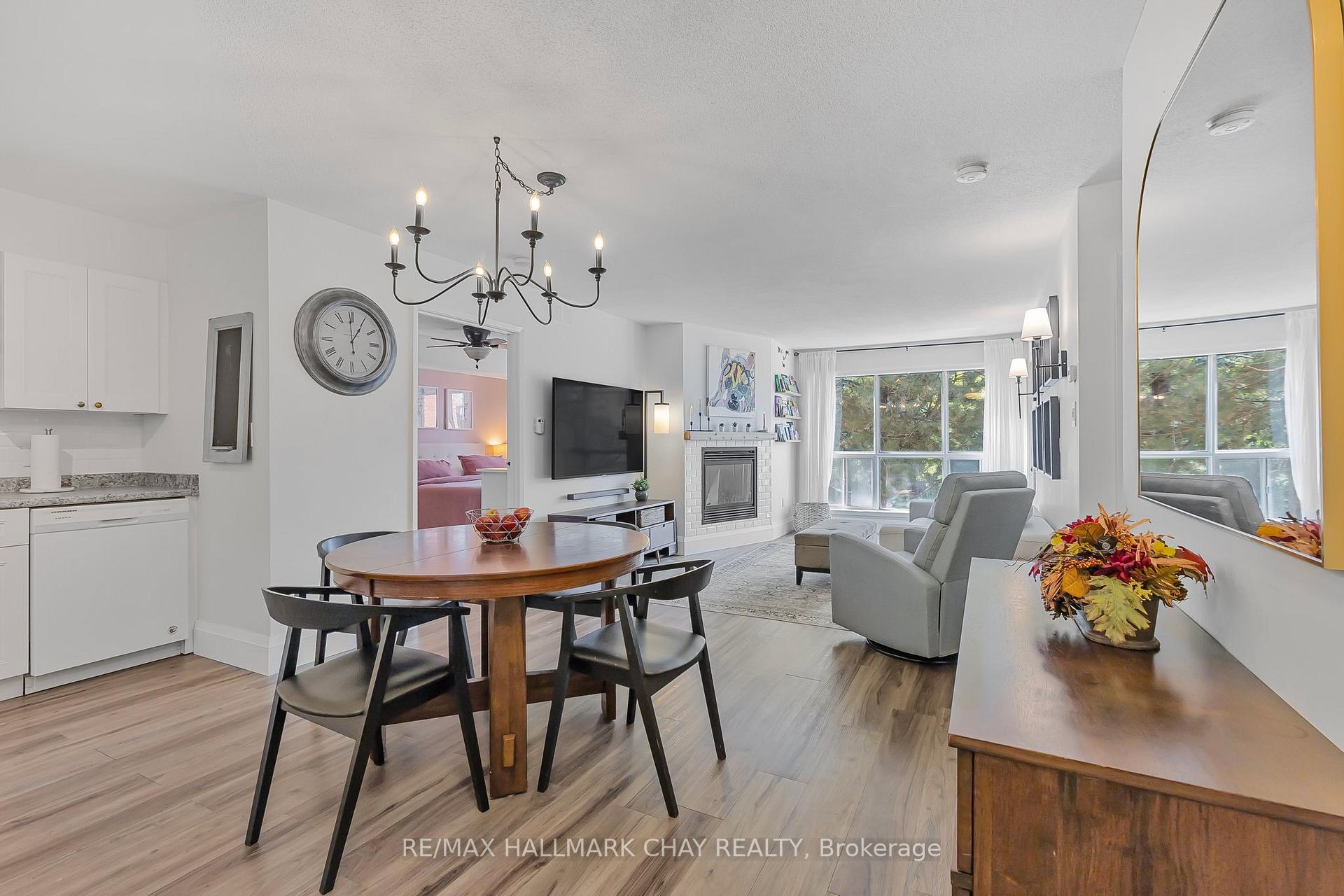 Photo 4 of Unit 209, 126 Bell Farm Road, Barrie, Alliance — HOMEH