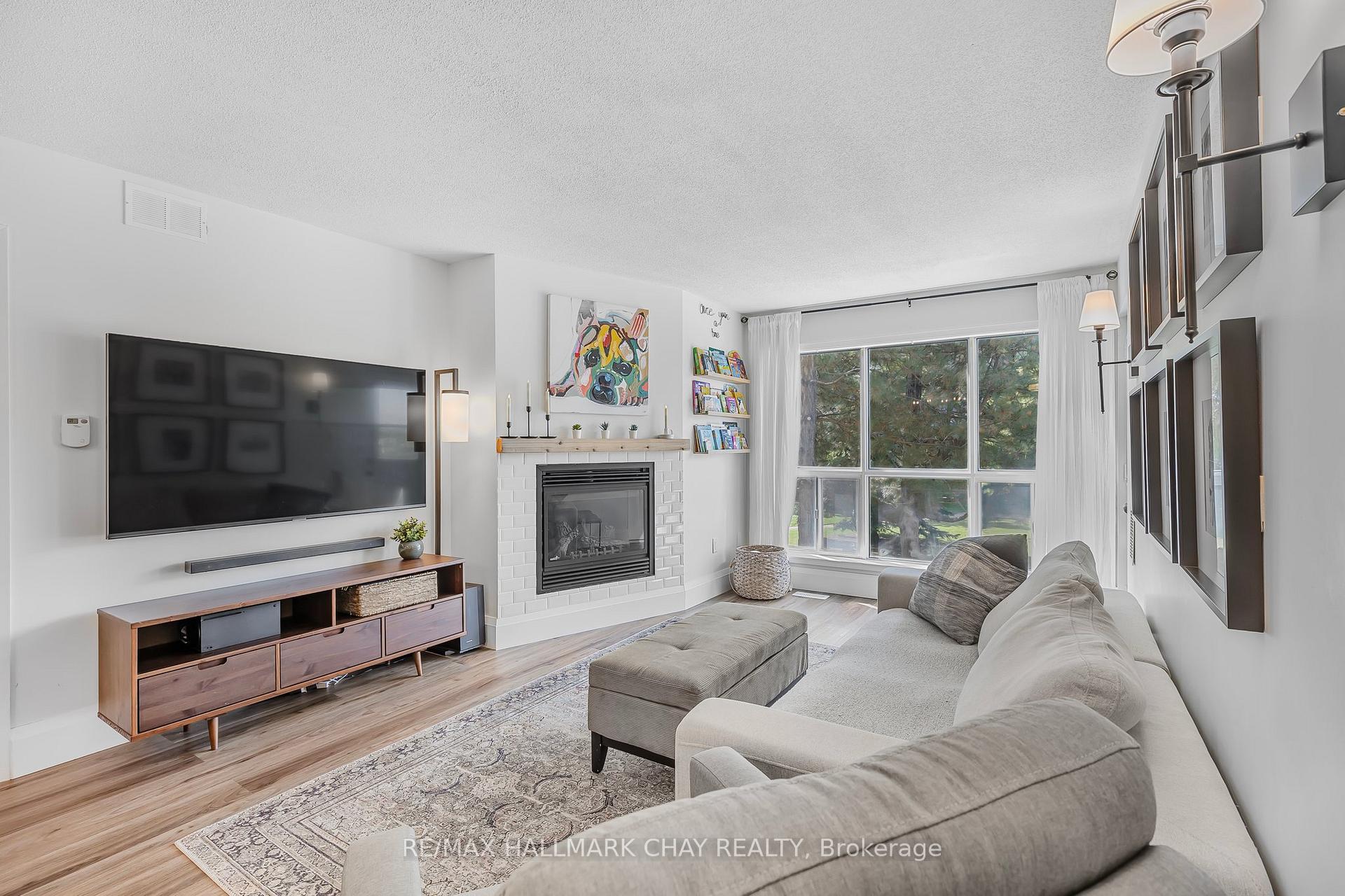 Photo 9 of Unit 209, 126 Bell Farm Road, Barrie, Alliance — HOMEH