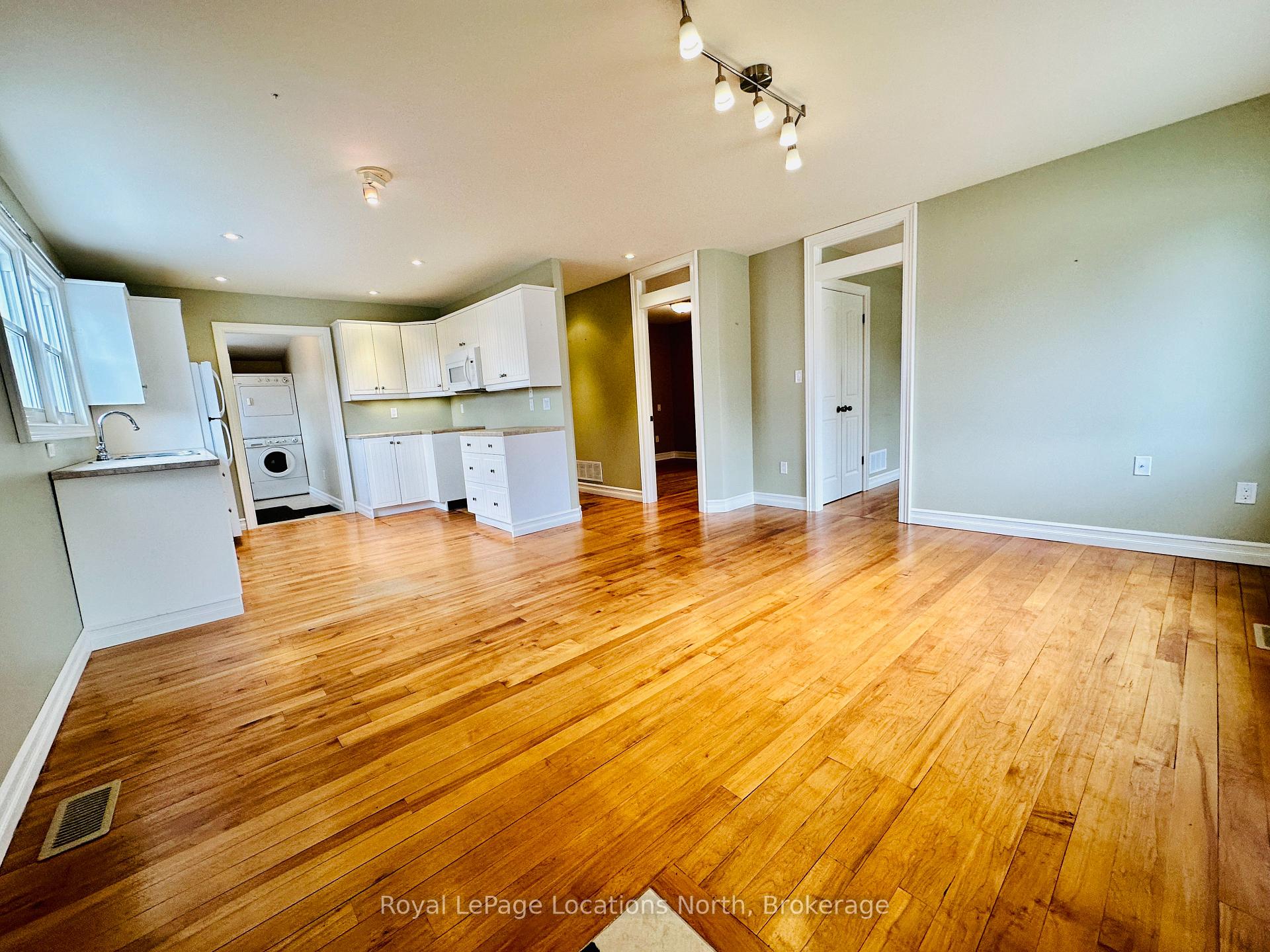 Photo 6 of 68 Maple Street, Collingwood — HOMEH