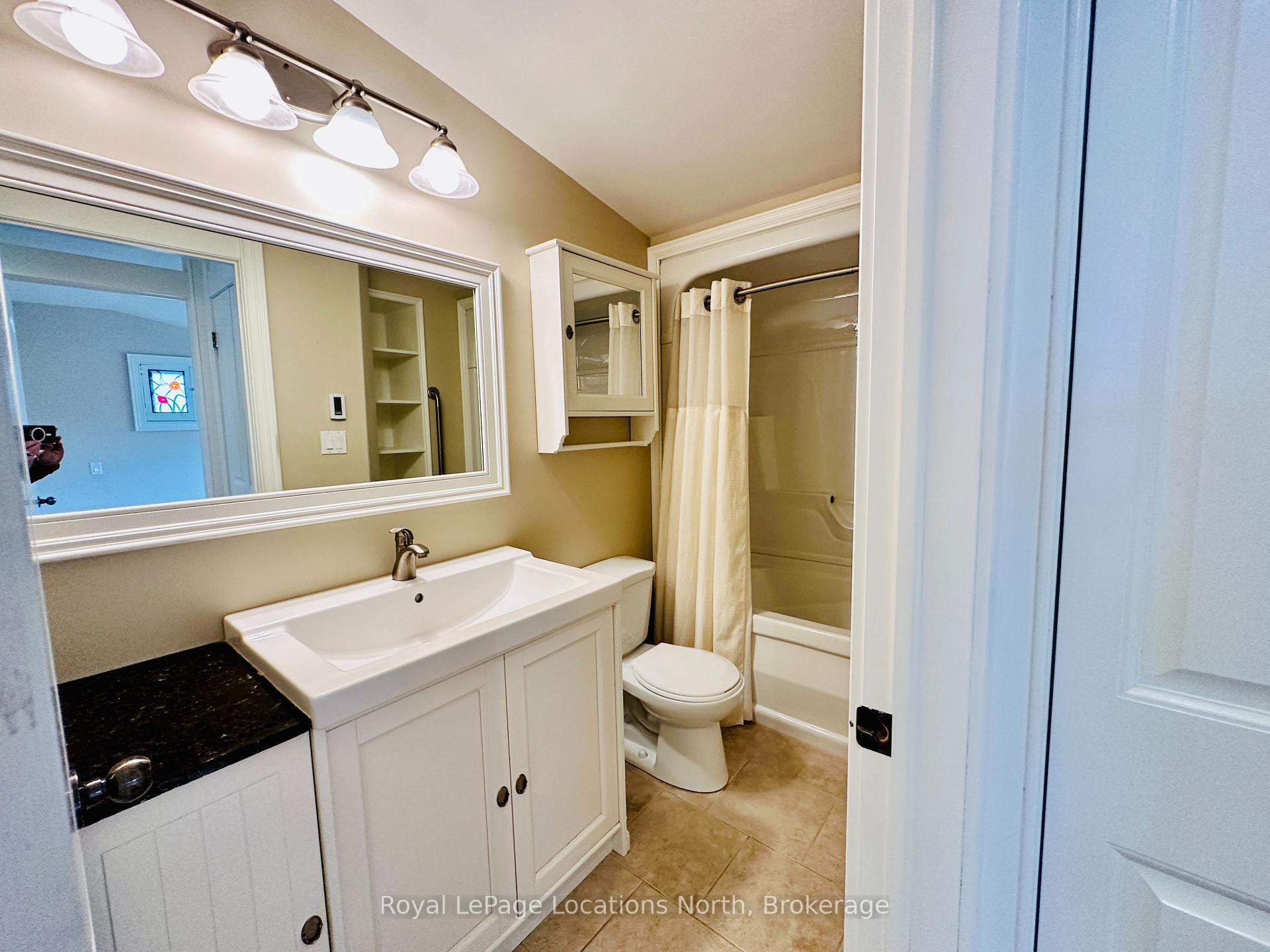 Photo 10 of 68 Maple Street, Collingwood — HOMEH