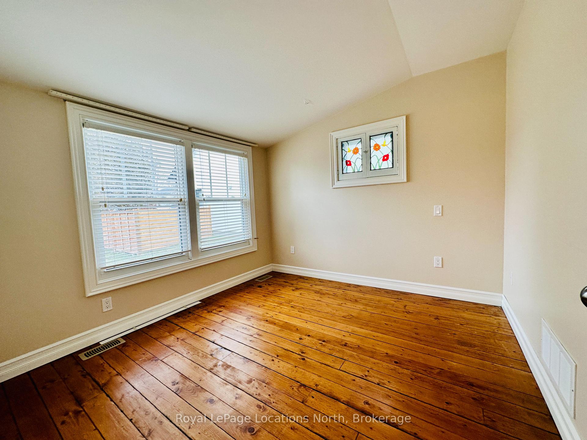 Photo 16 of 68 Maple Street, Collingwood — HOMEH