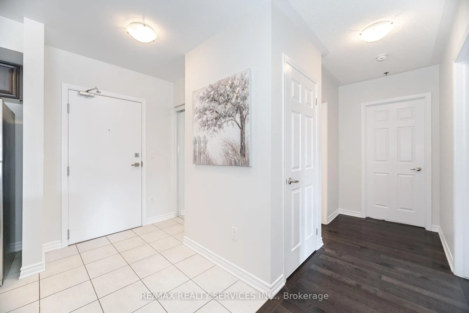 Photo 6 of Unit 301, 60 Baycliffe Crescent, Brampton, Northwest Brampton — HOMEH
