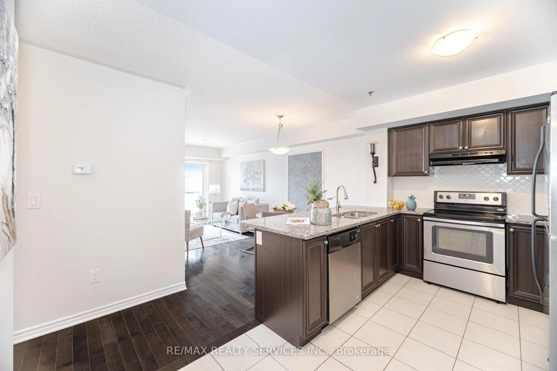 Photo 8 of Unit 301, 60 Baycliffe Crescent, Brampton, Northwest Brampton — HOMEH