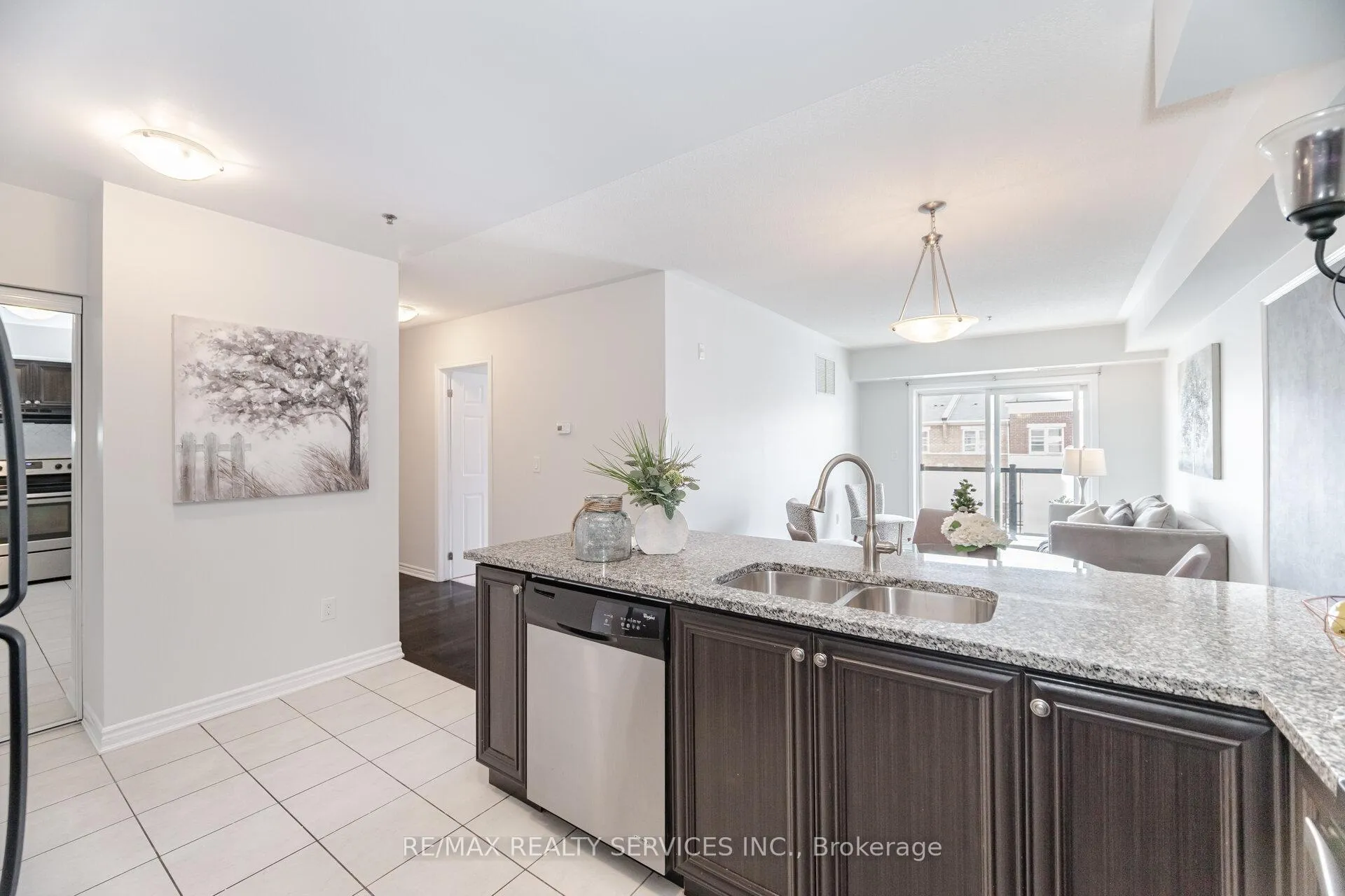 Photo 12 of Unit 301, 60 Baycliffe Crescent, Brampton, Northwest Brampton — HOMEH