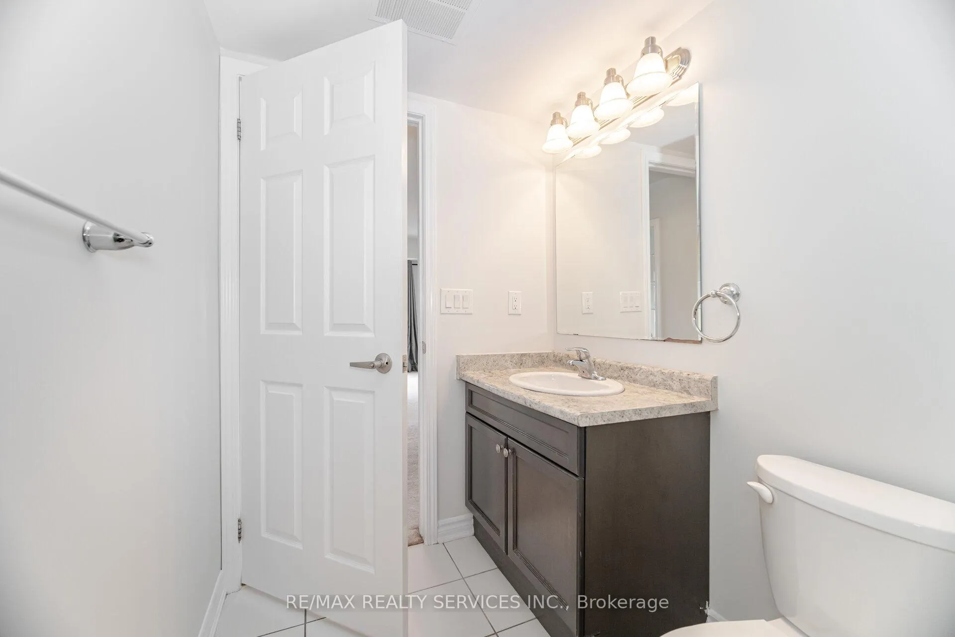 Photo 23 of Unit 301, 60 Baycliffe Crescent, Brampton, Northwest Brampton — HOMEH