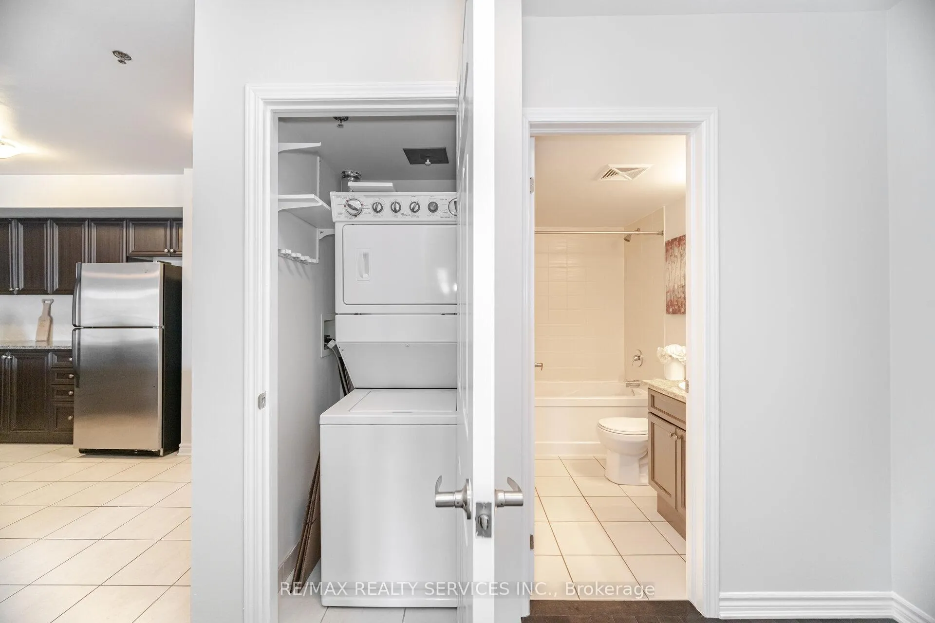 Photo 31 of Unit 301, 60 Baycliffe Crescent, Brampton, Northwest Brampton — HOMEH