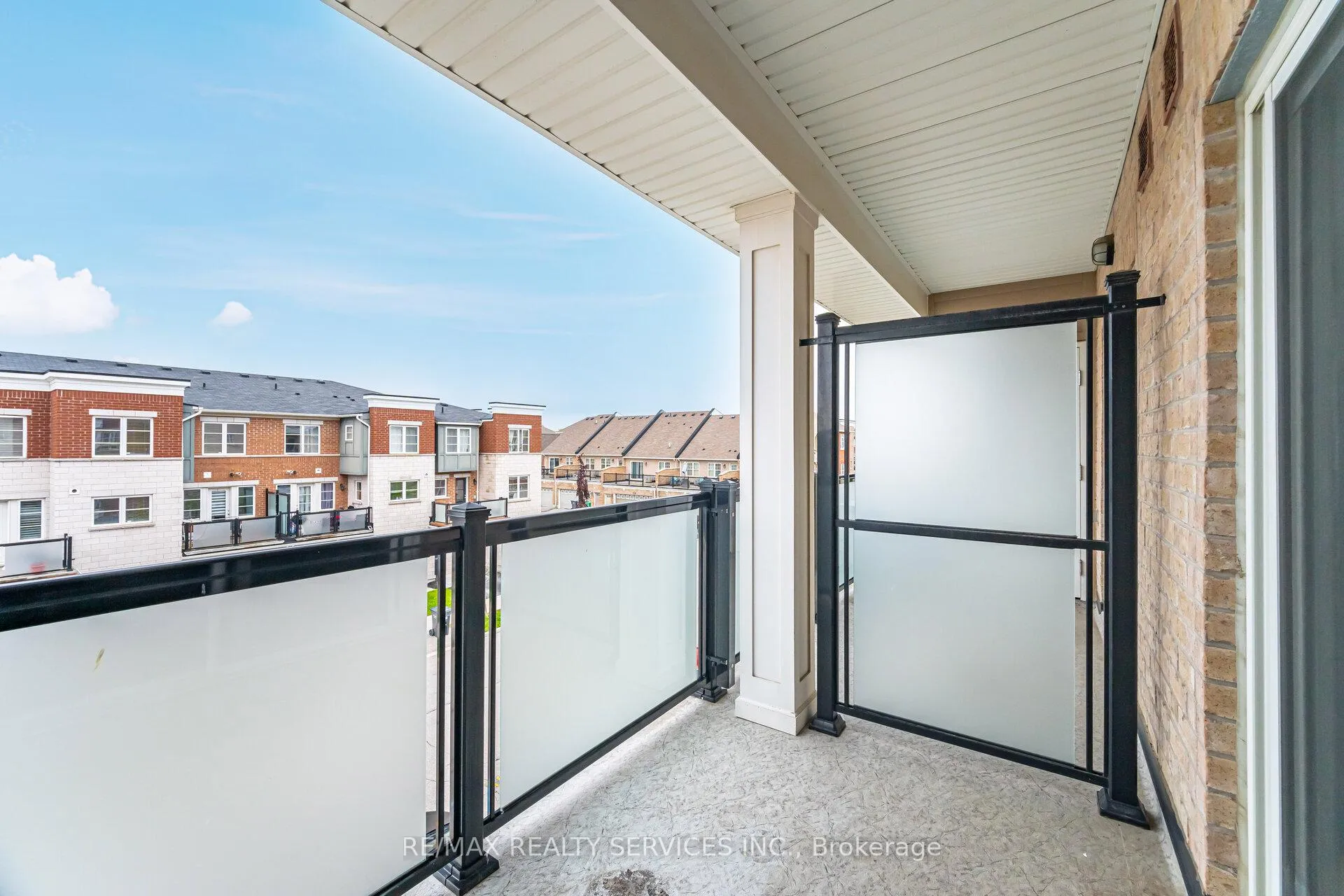 Photo 32 of Unit 301, 60 Baycliffe Crescent, Brampton, Northwest Brampton — HOMEH