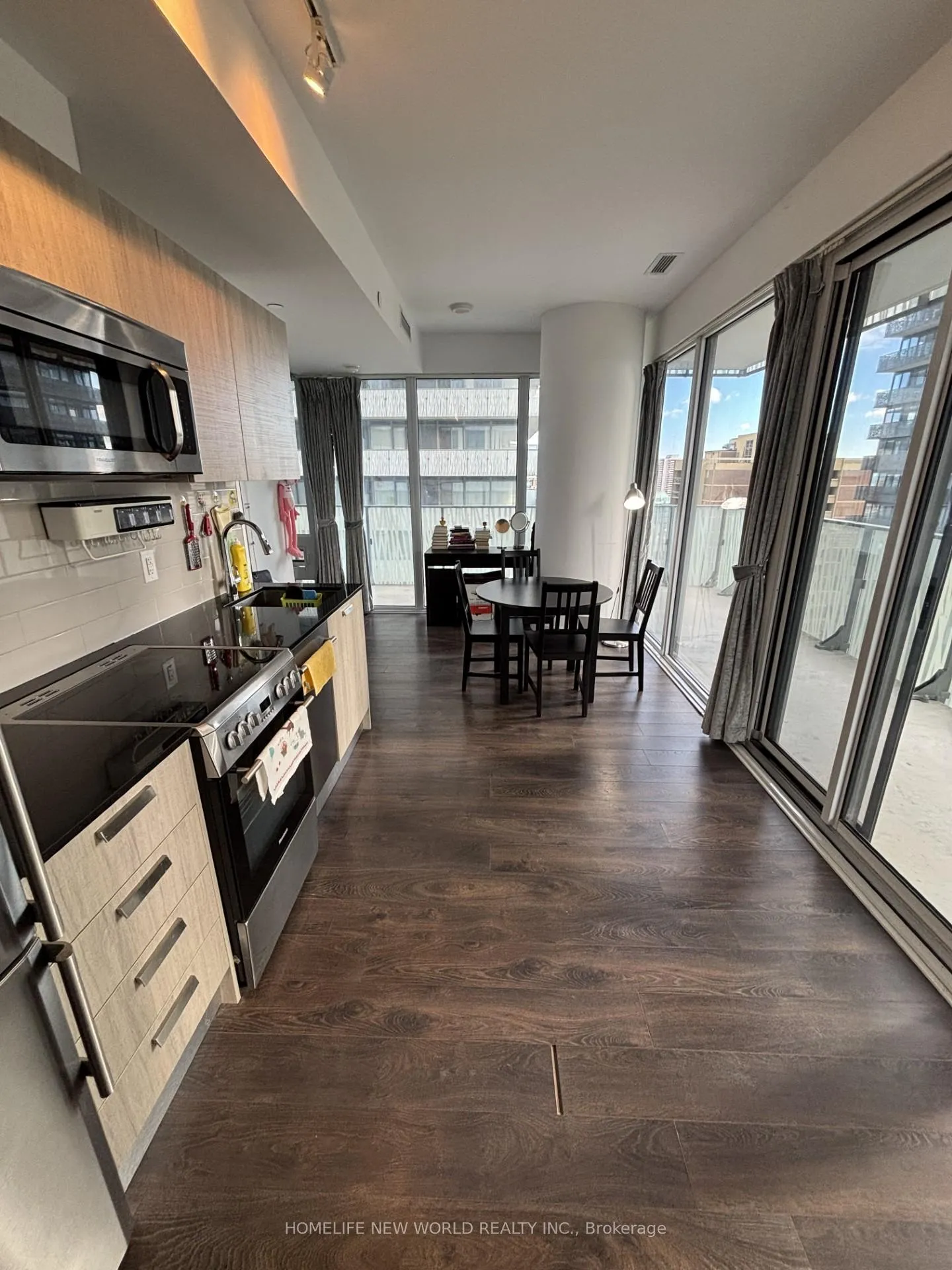 Photo 6 of Unit 2202, 42 Charles Street E, Toronto, Church-Yonge Corridor — HOMEH